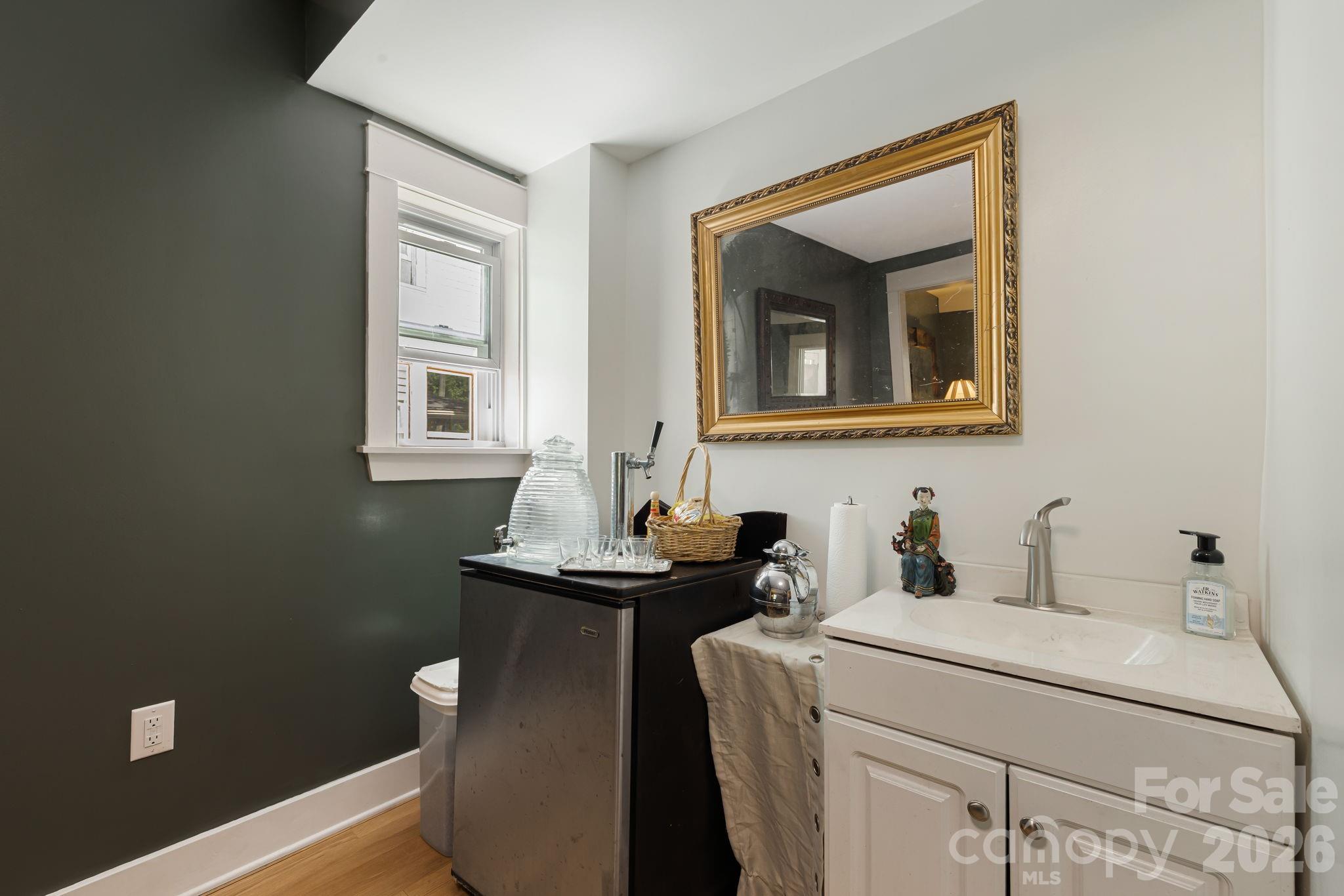 79 Walnut Street Property Photo 15