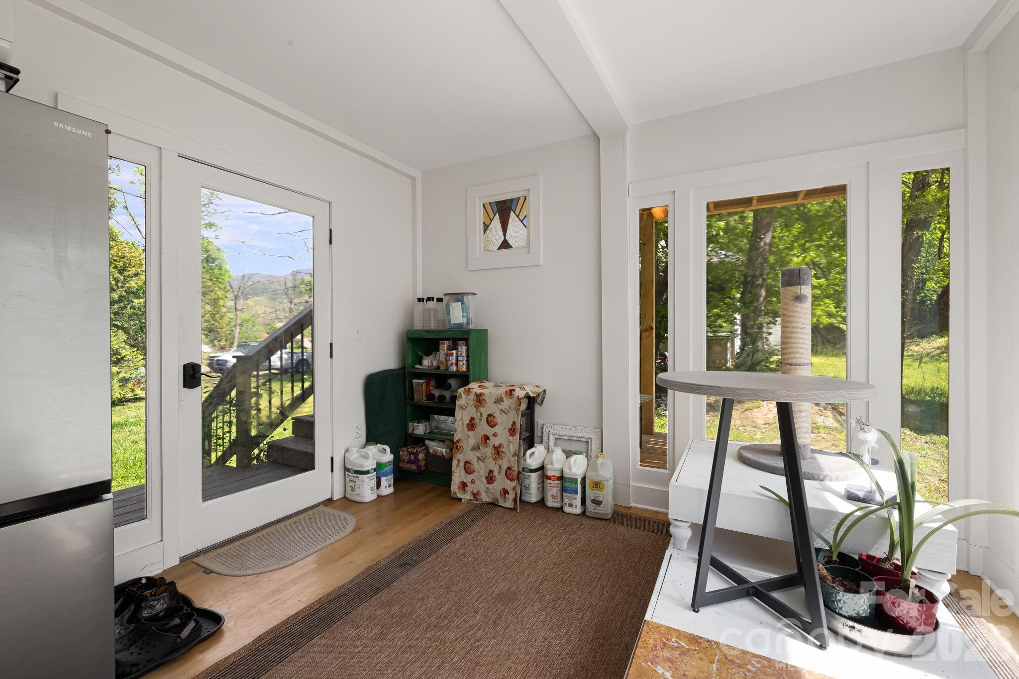 79 Walnut Street Property Photo 18