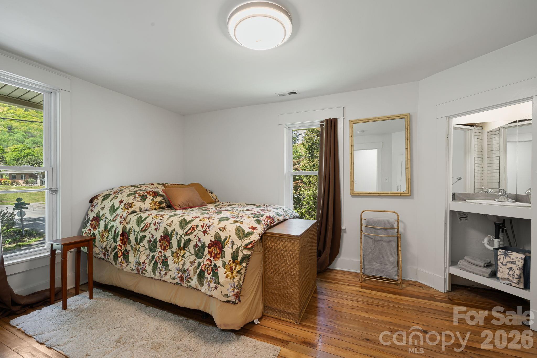 79 Walnut Street Property Photo 27