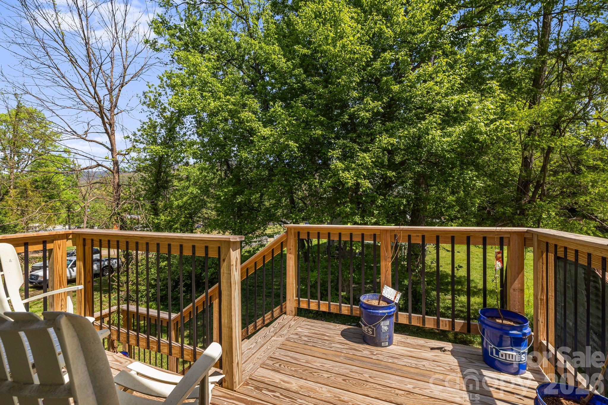 79 Walnut Street Property Photo 41
