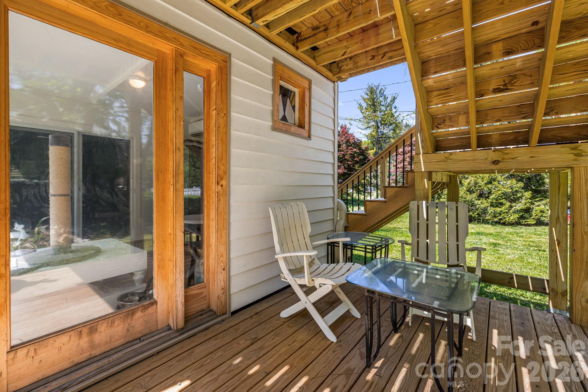 79 Walnut Street Property Photo 42