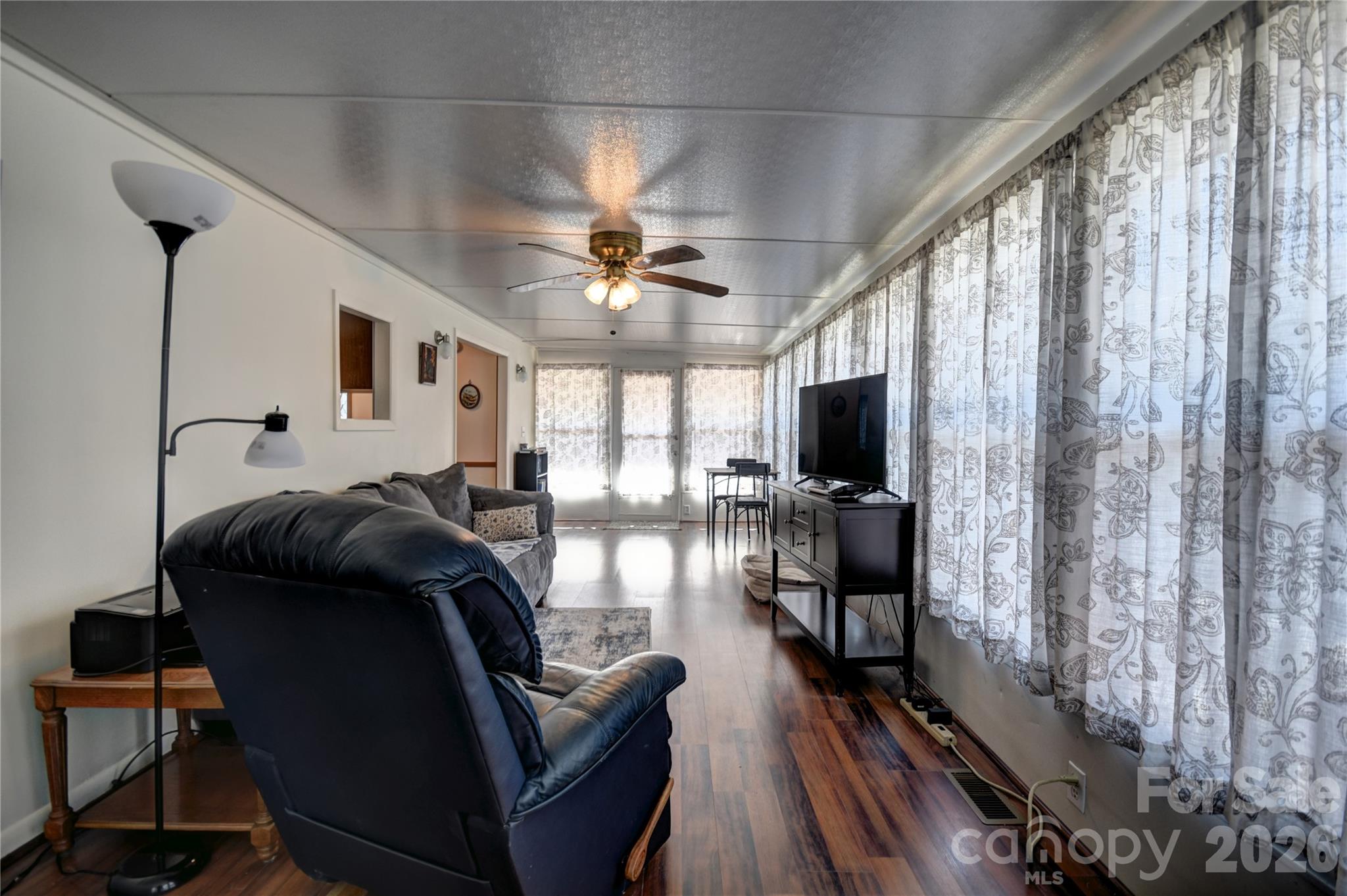 124 Pike Point Property Photo 9
