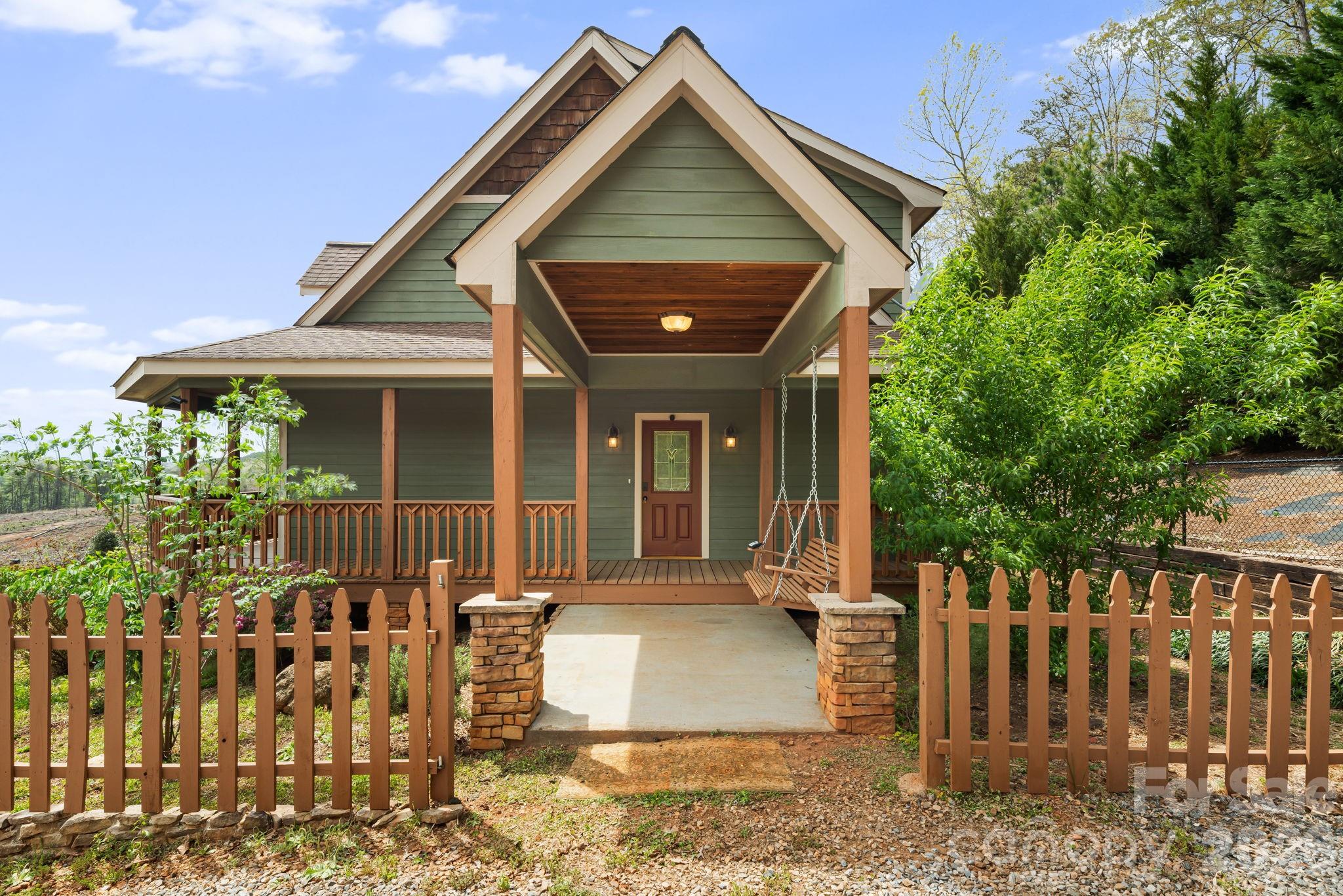 2011 Edgerton Road Property Photo 1