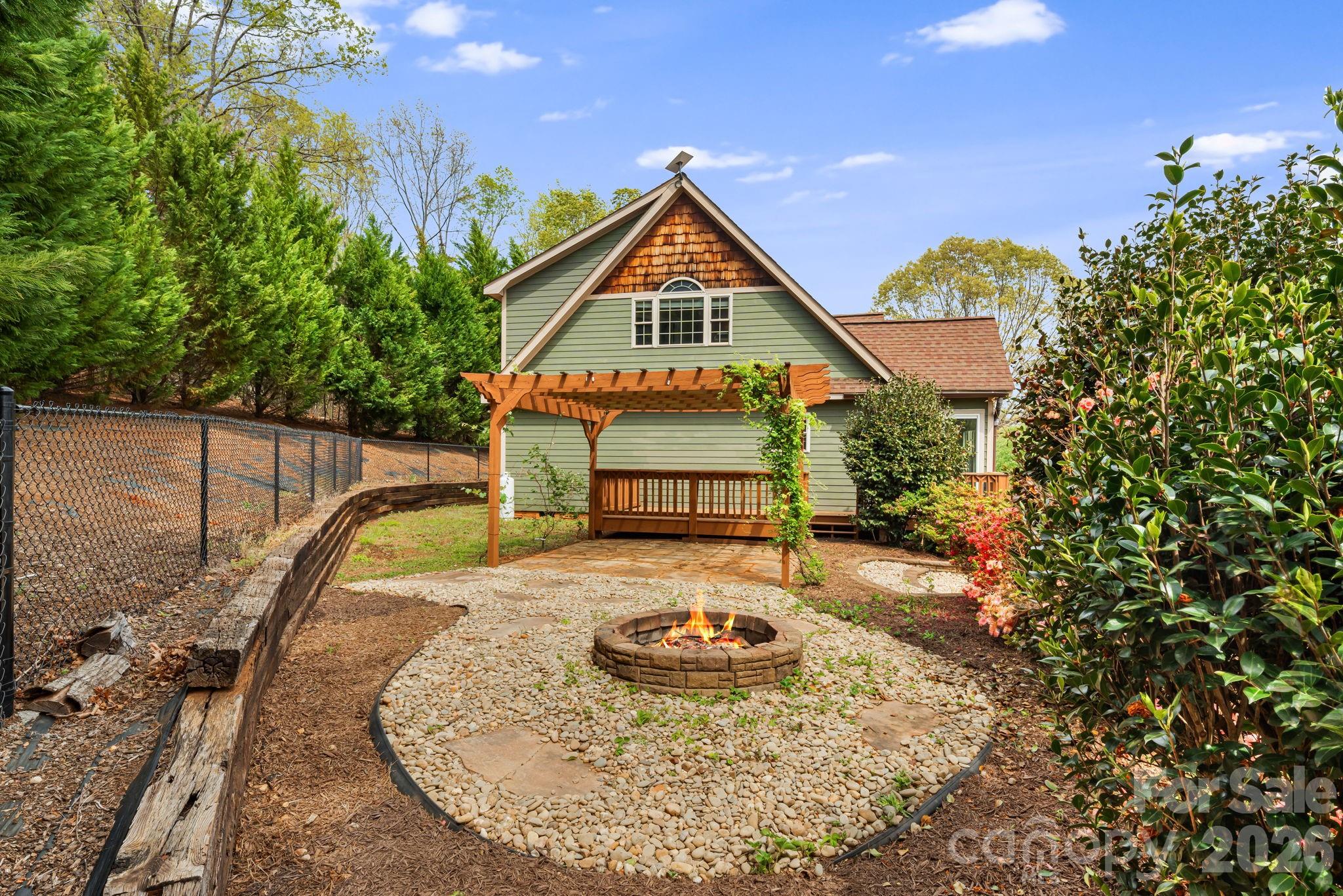 2011 Edgerton Road Property Photo 6