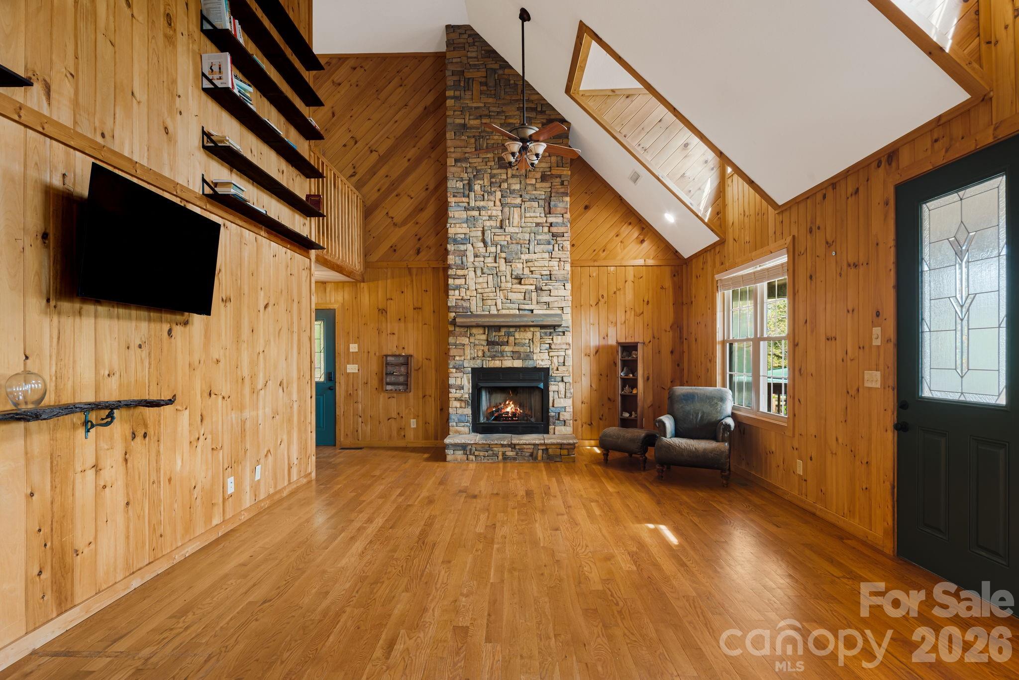 2011 Edgerton Road Property Photo 9