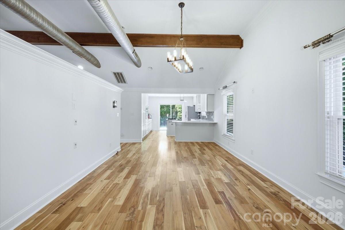 813 Walnut Avenue Property Photo 9