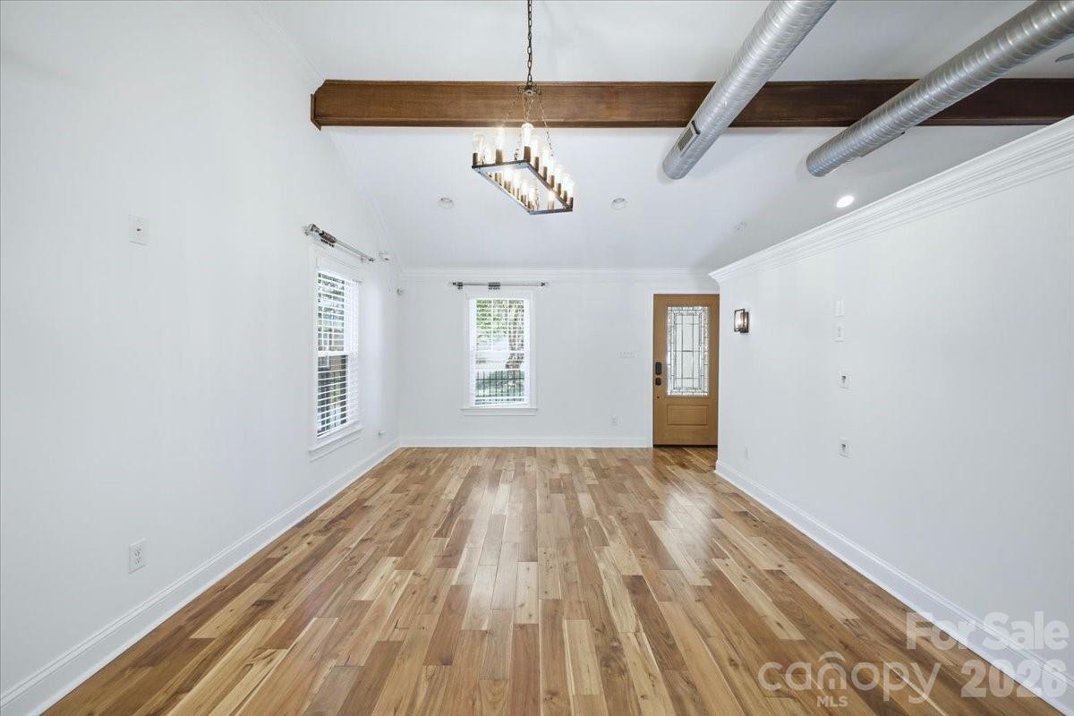 813 Walnut Avenue Property Photo 11