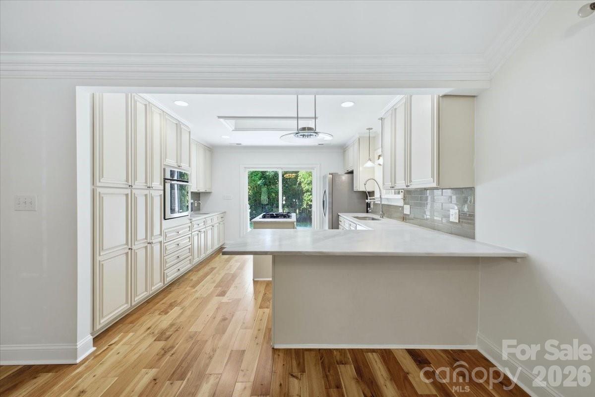 813 Walnut Avenue Property Photo 12