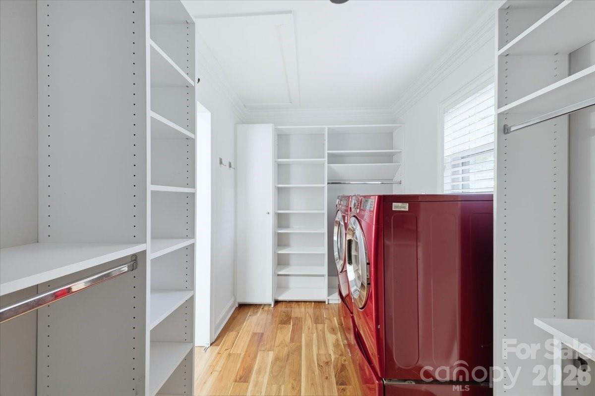 813 Walnut Avenue Property Photo 32