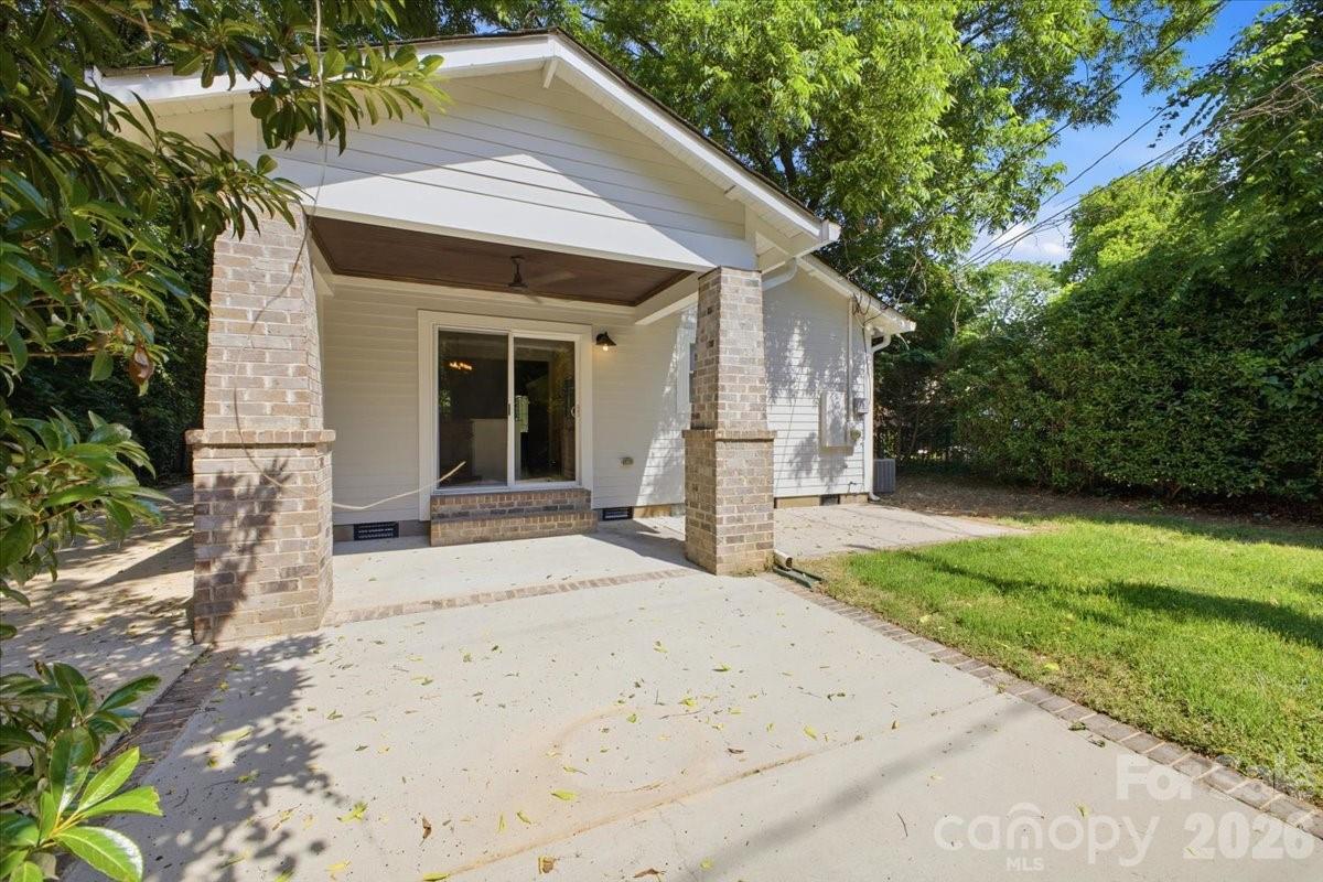 813 Walnut Avenue Property Photo 34