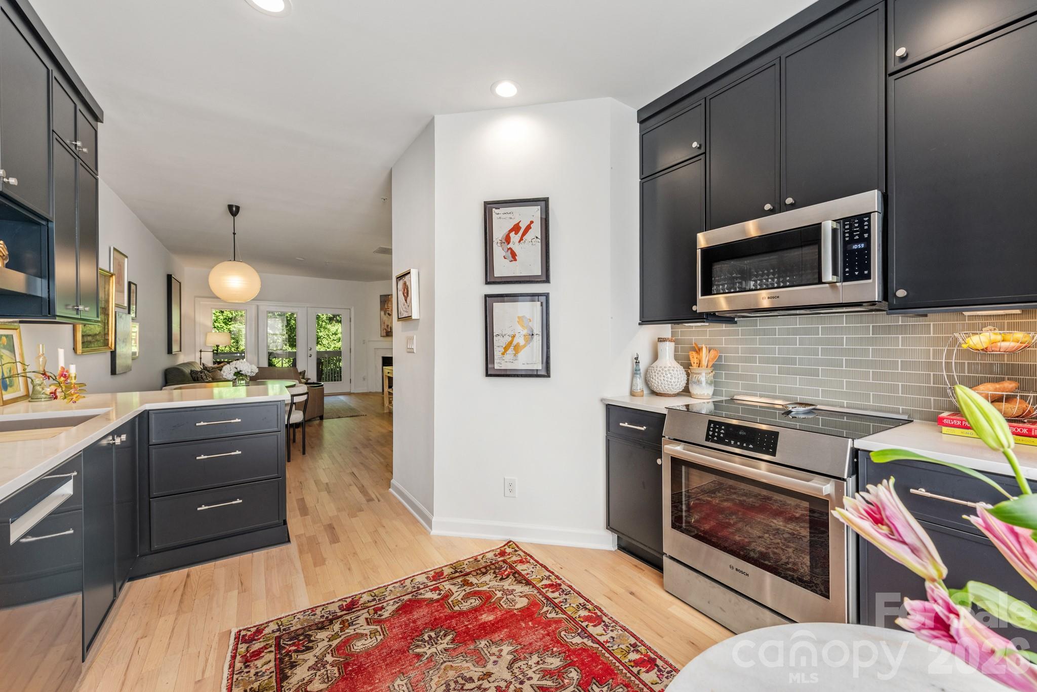 367 W 7th Street Property Photo 19