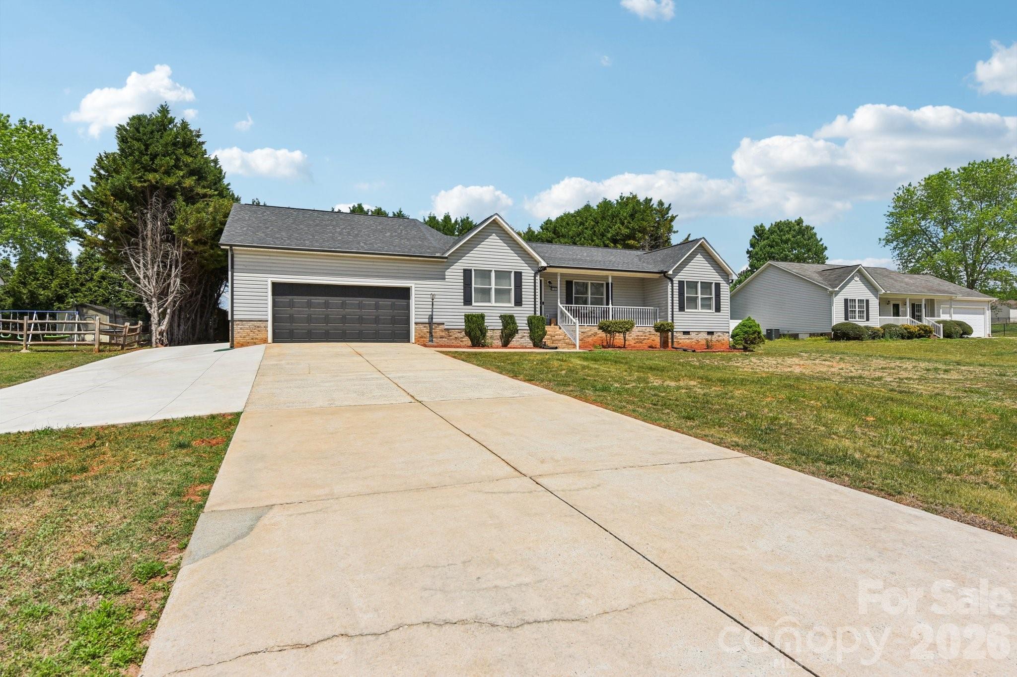 140 Clearview Road Property Photo 2