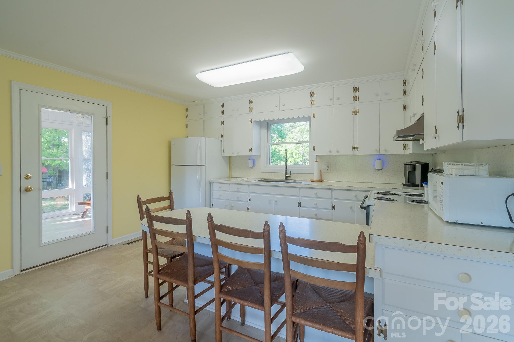 150 Pinehaven Lane Property Photo 7