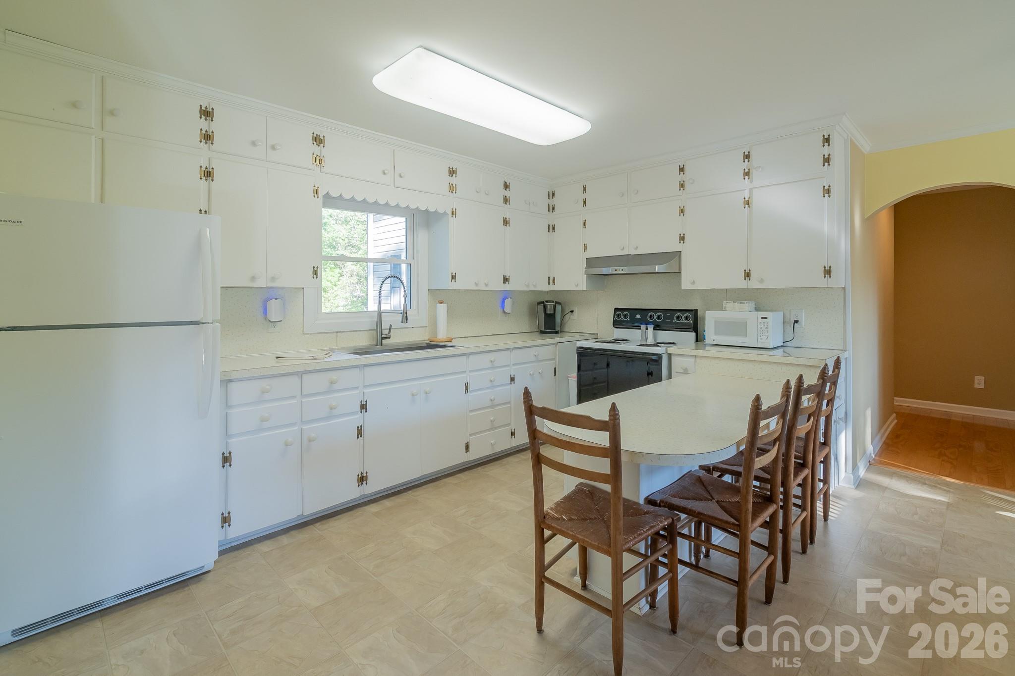 150 Pinehaven Lane Property Photo 8
