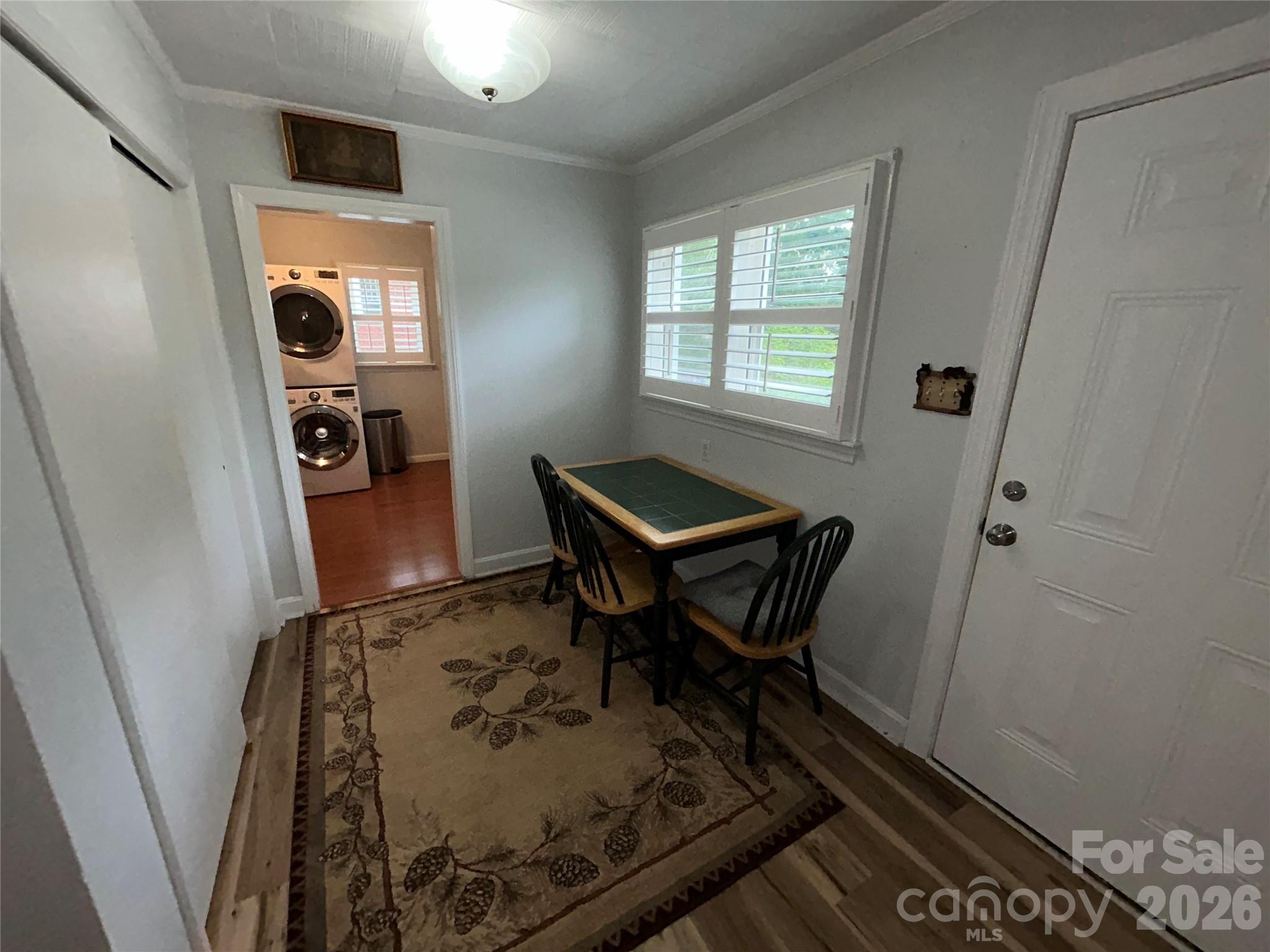 110 9th Street Property Photo 6