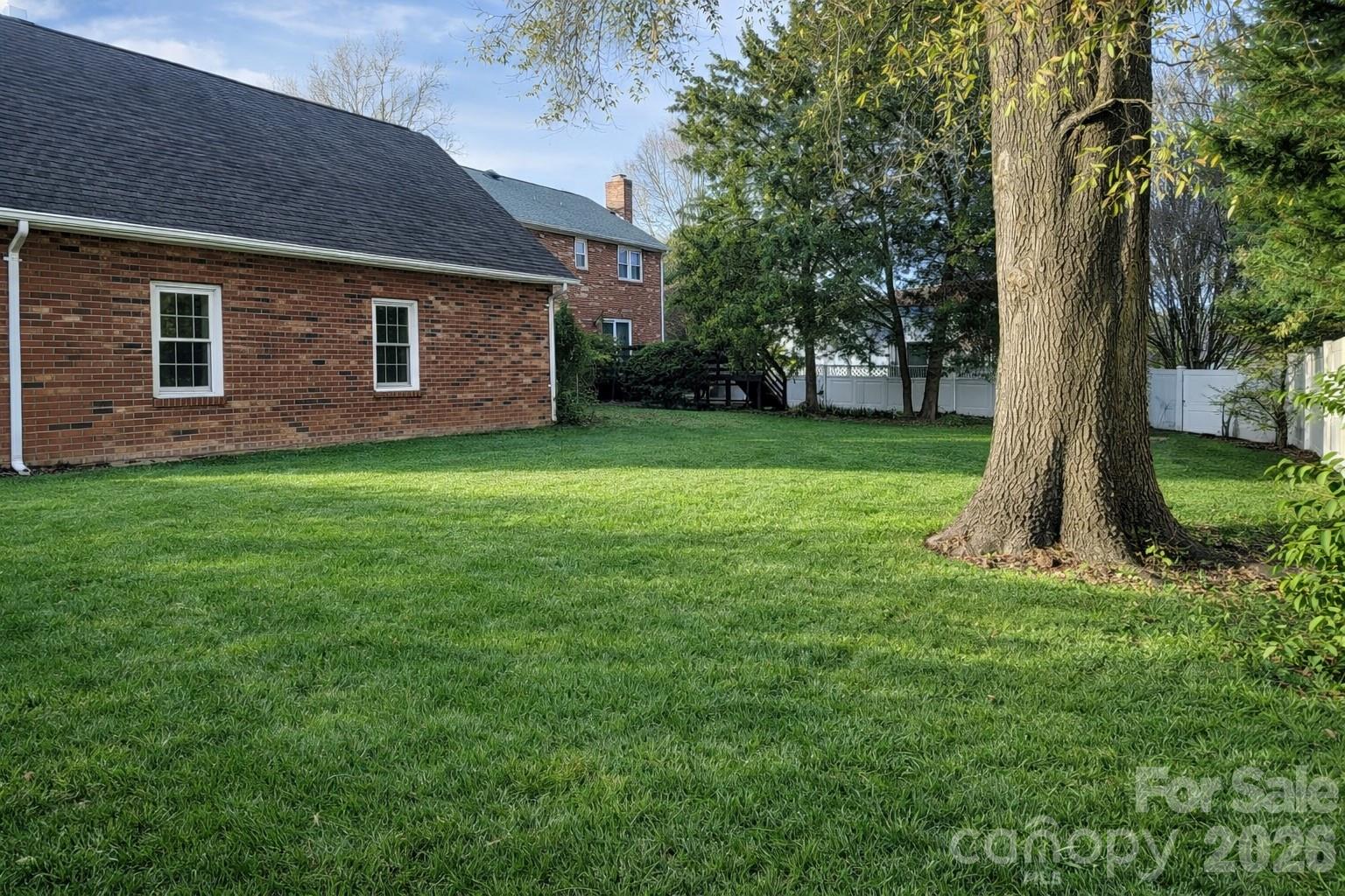8225 Kensington Lane Property Photo 24