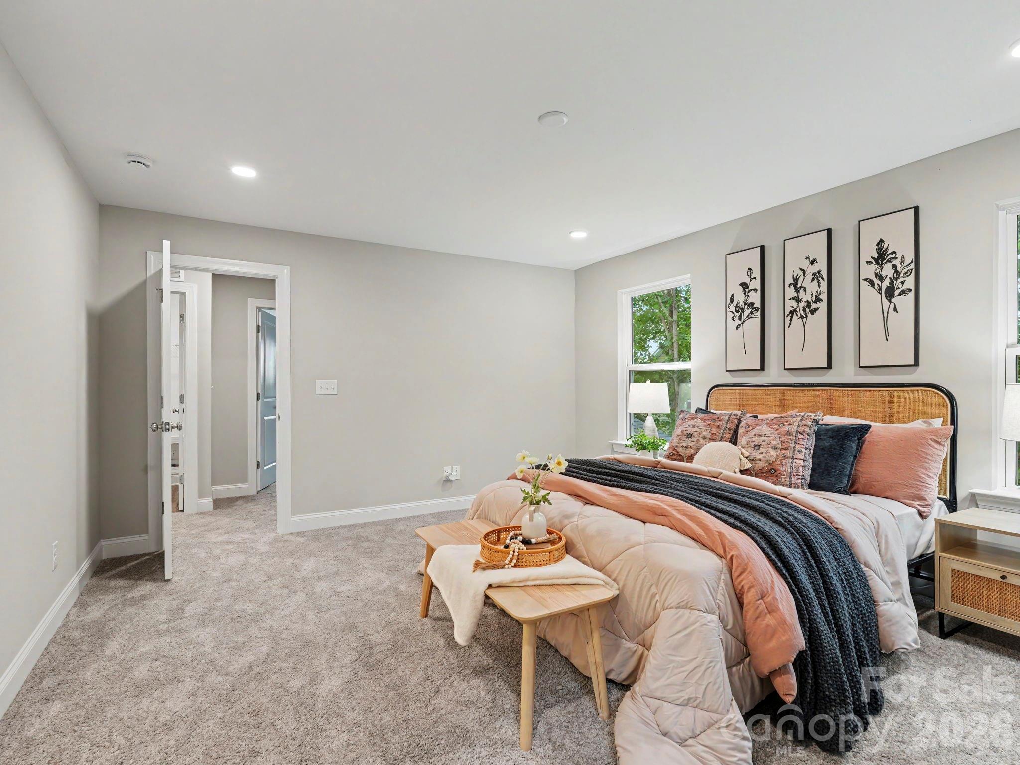 1074 Mackey Court Property Photo 10