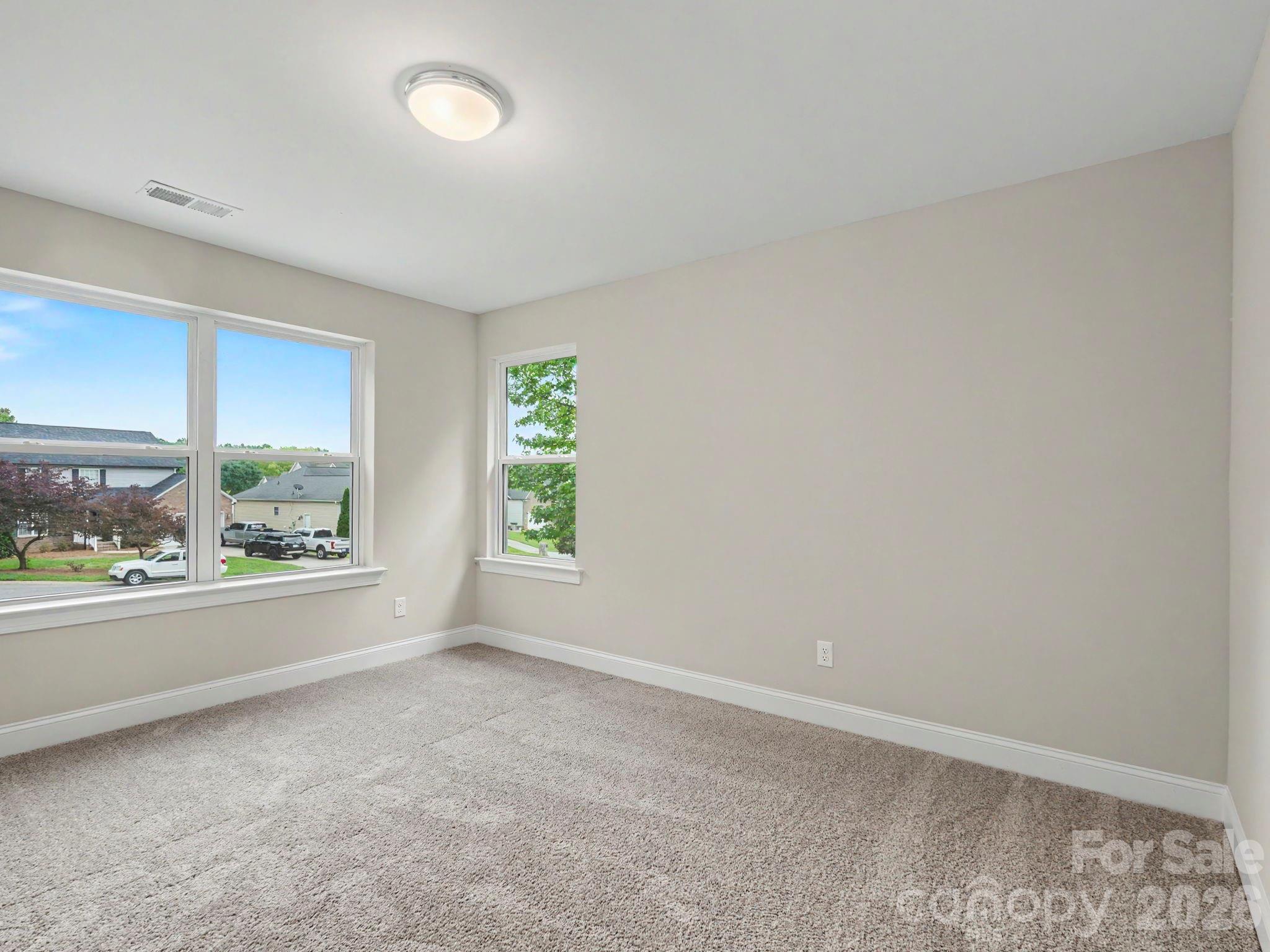 1074 Mackey Court Property Photo 15