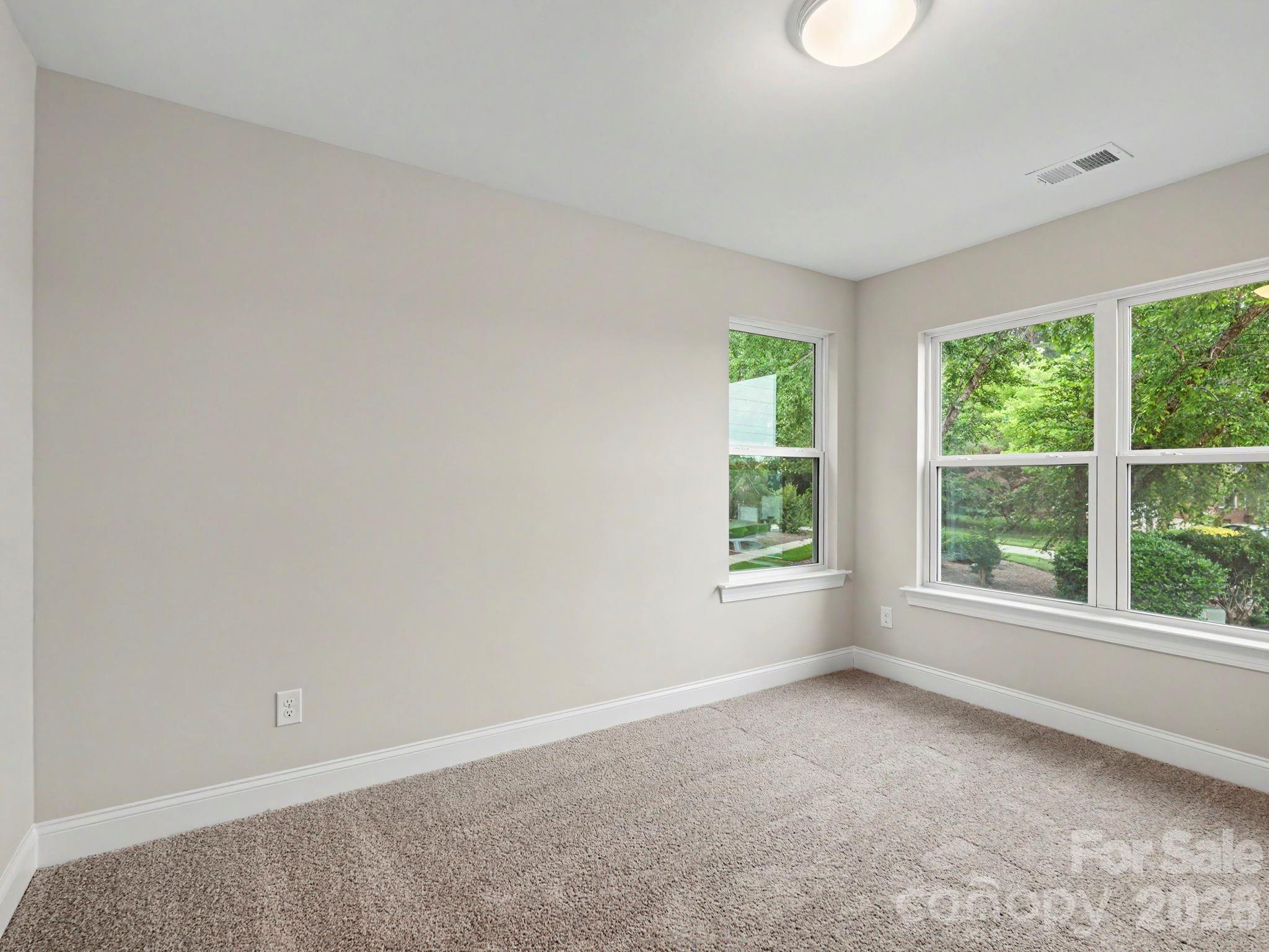 1074 Mackey Court Property Photo 19