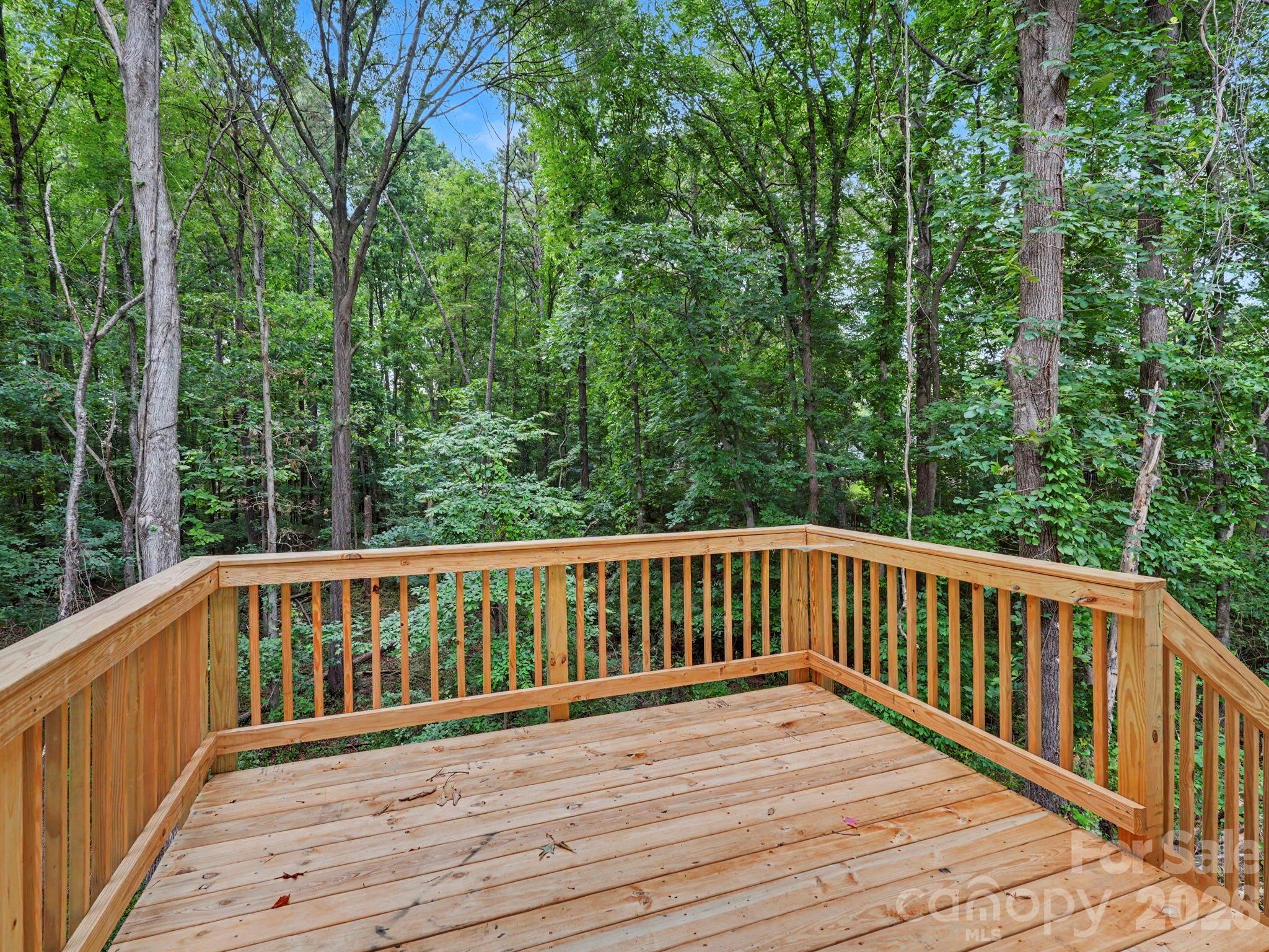 1074 Mackey Court Property Photo 21