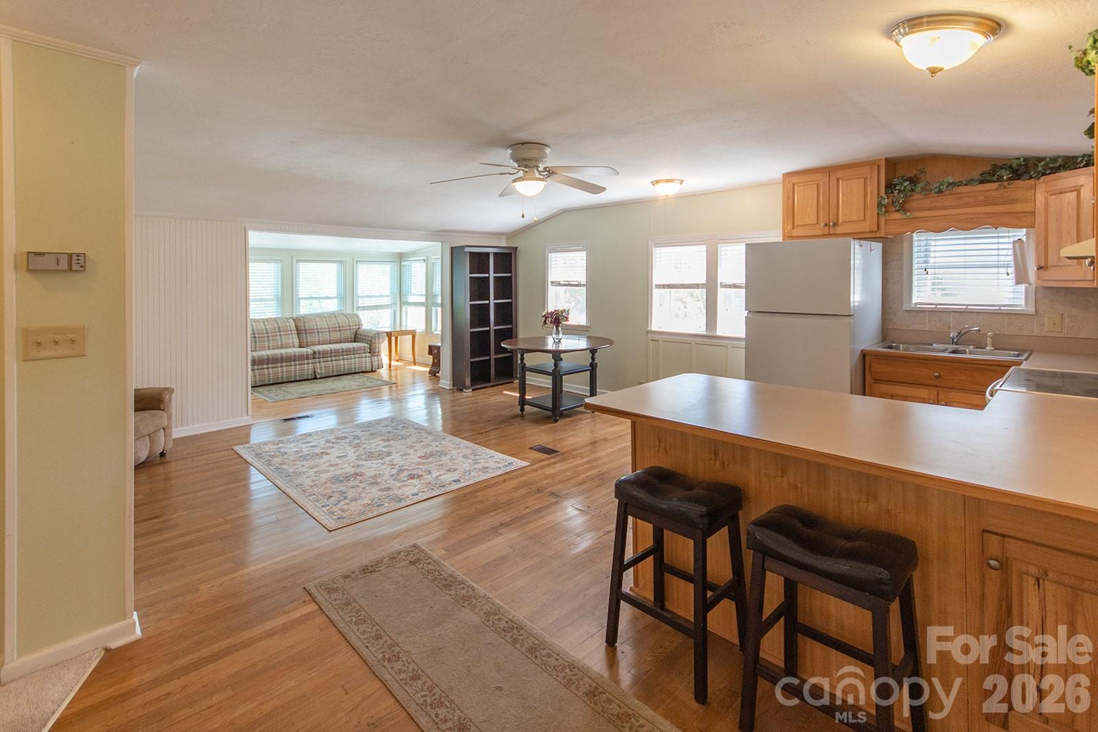 59 S Front Street Property Photo 3