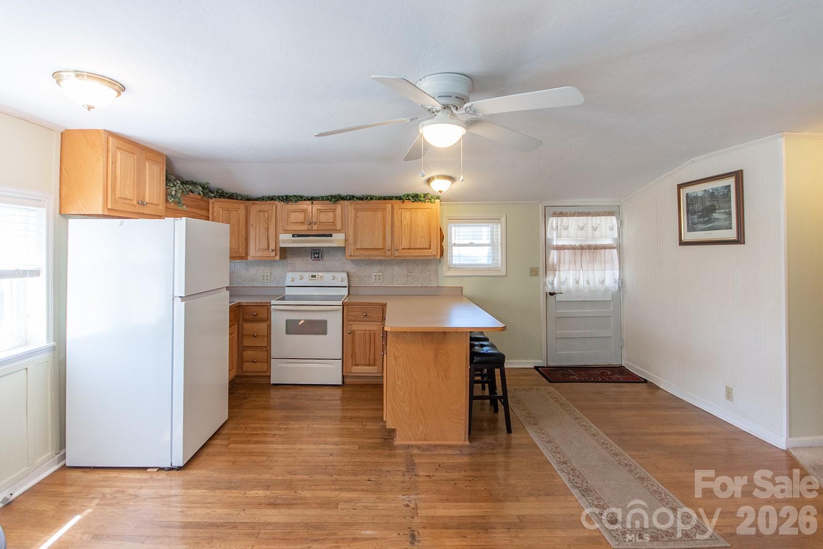 59 S Front Street Property Photo 5