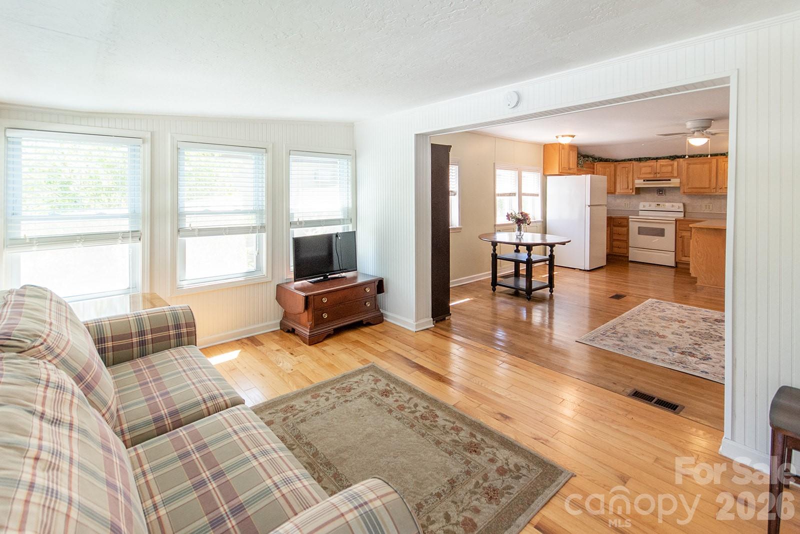 59 S Front Street Property Photo 11