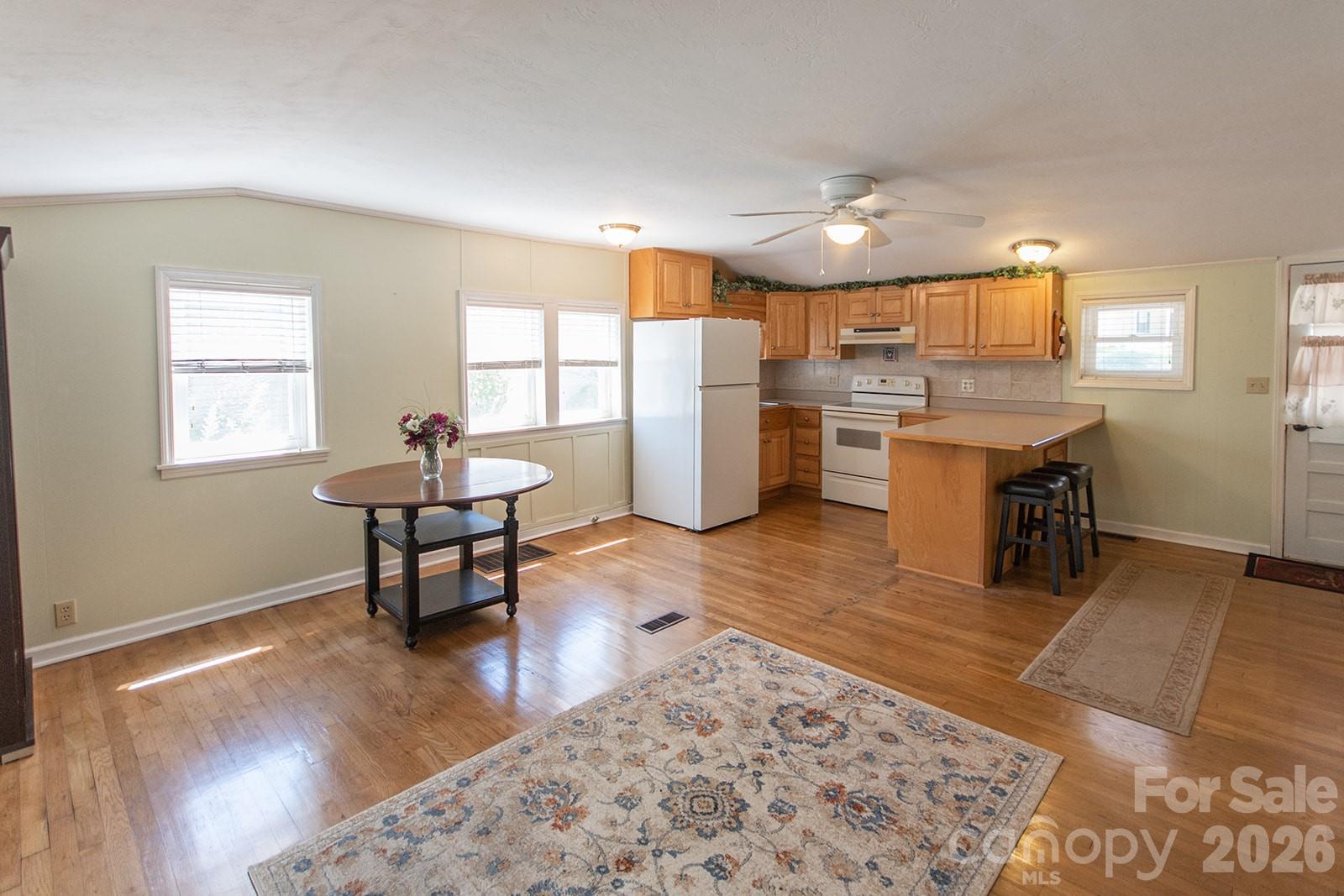 59 S Front Street Property Photo 15