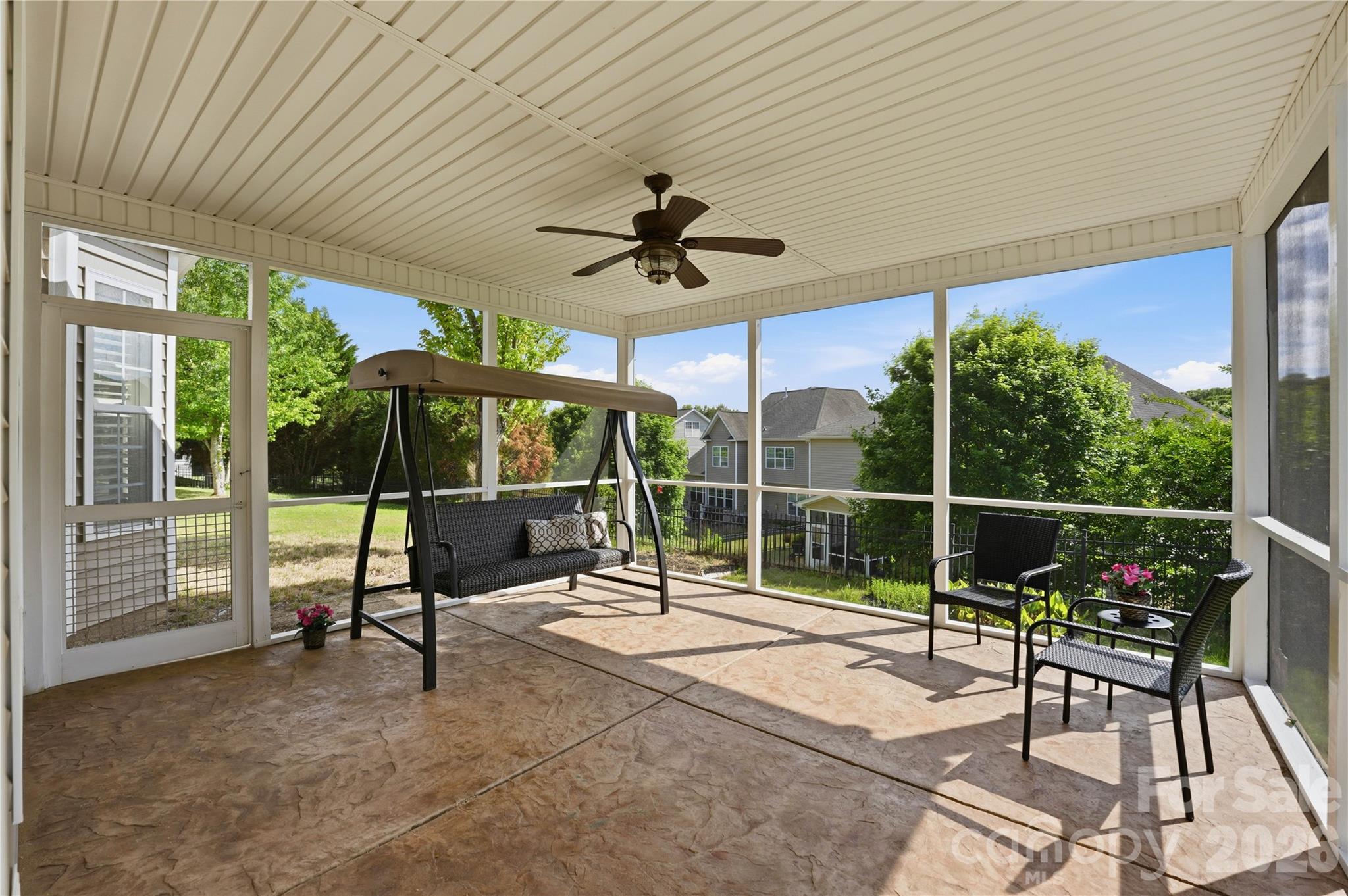 5068 Gladiola Way Property Photo 6