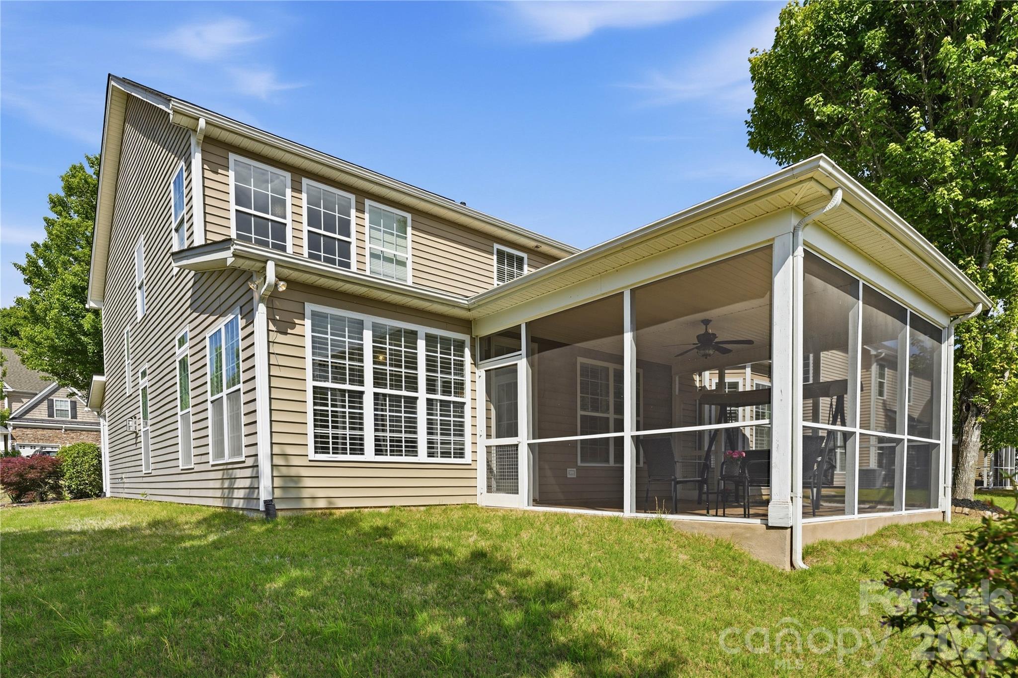 5068 Gladiola Way Property Photo 7