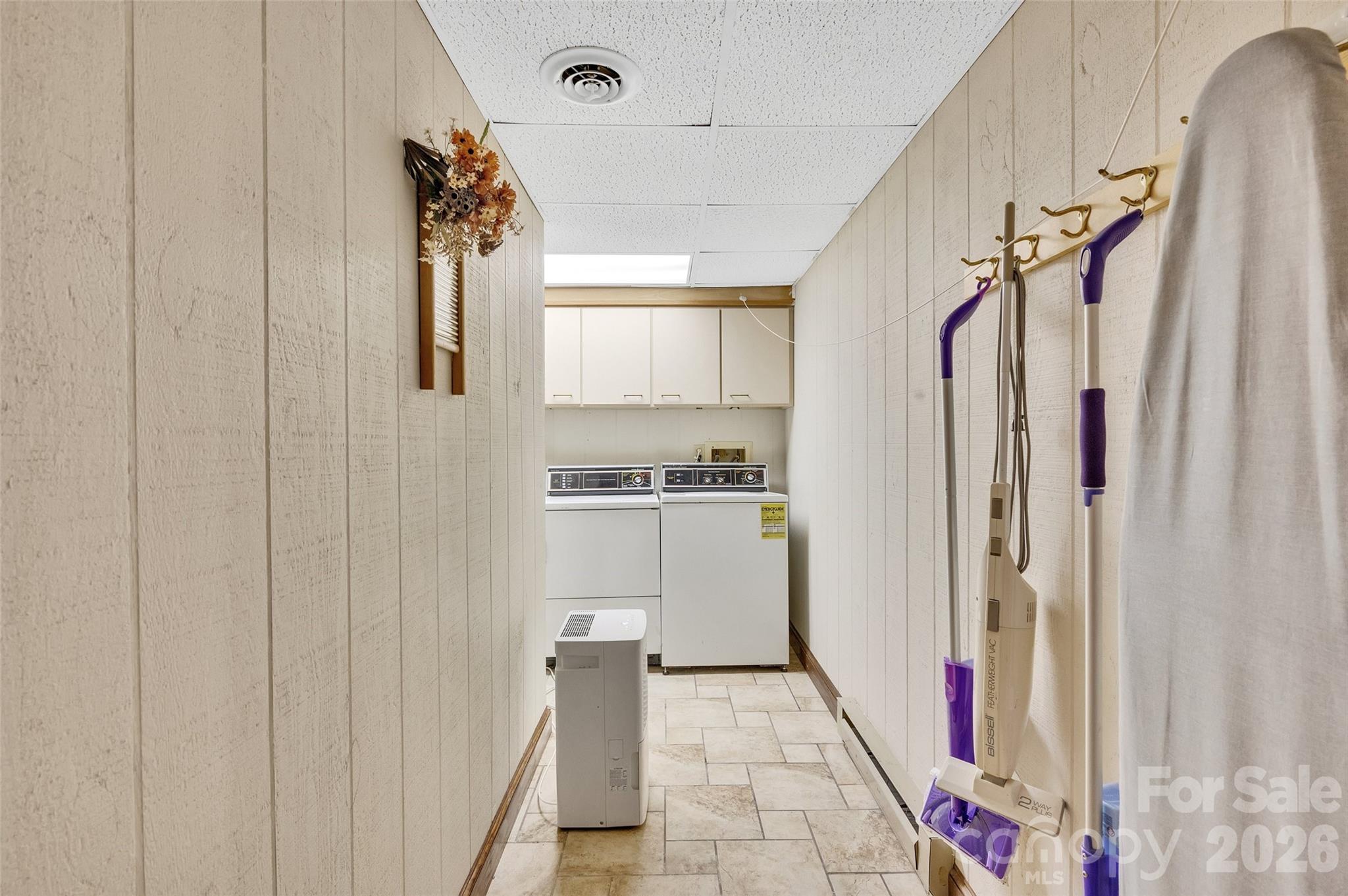 202 Tamarack Road Property Photo 34