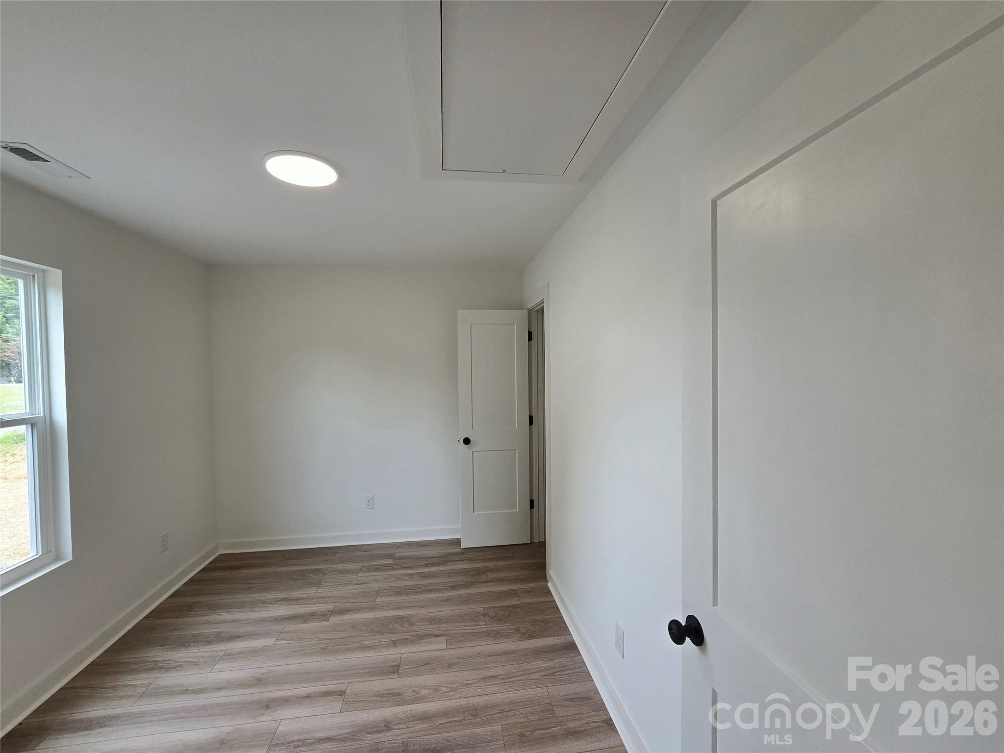 907 Hill Street Property Photo 13