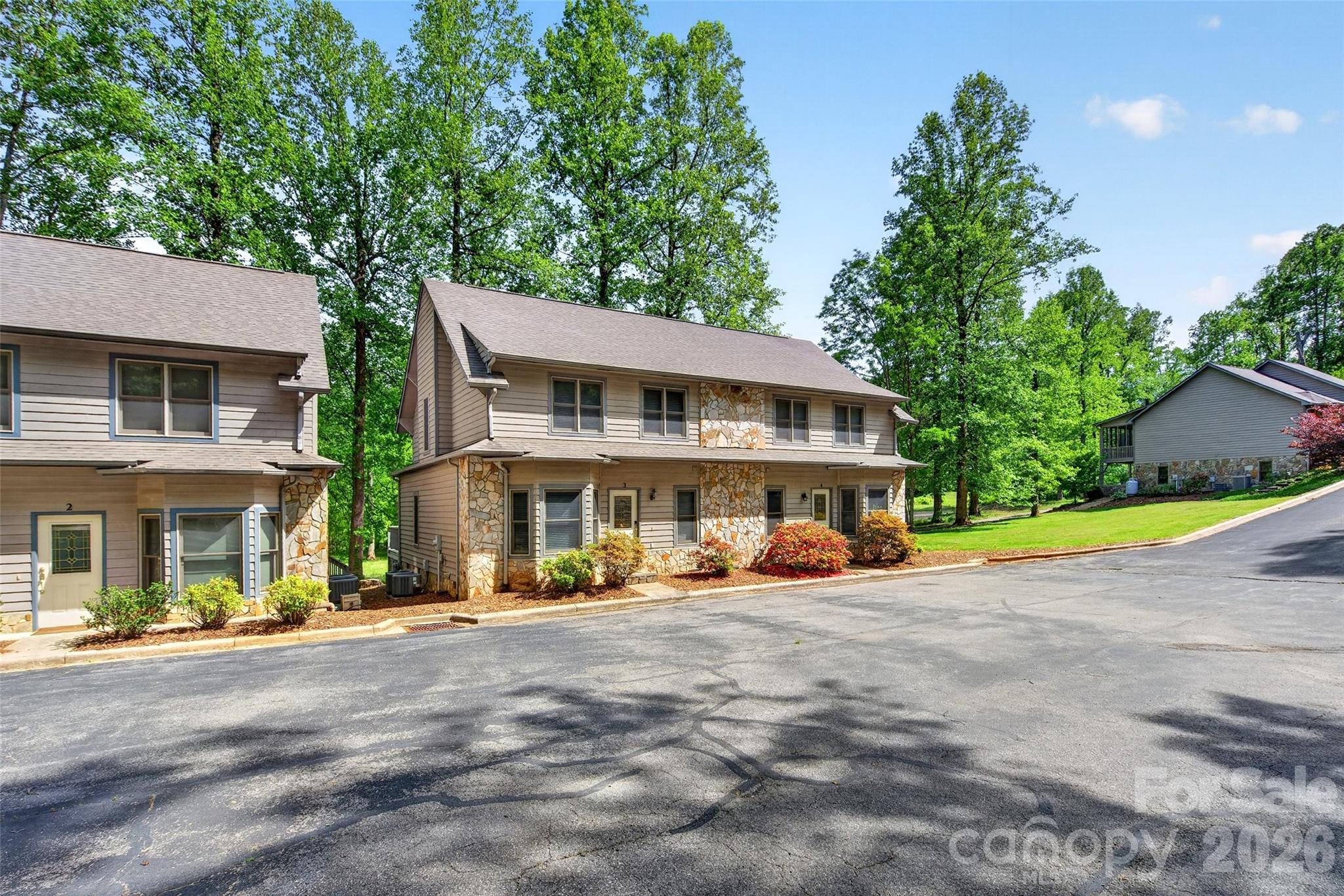 307 Blue Ridge Drive 4 Property Photo 3