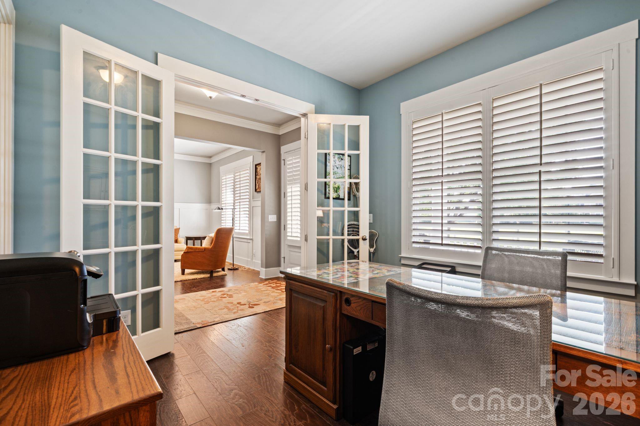 2319 Lochview Street Property Photo 7