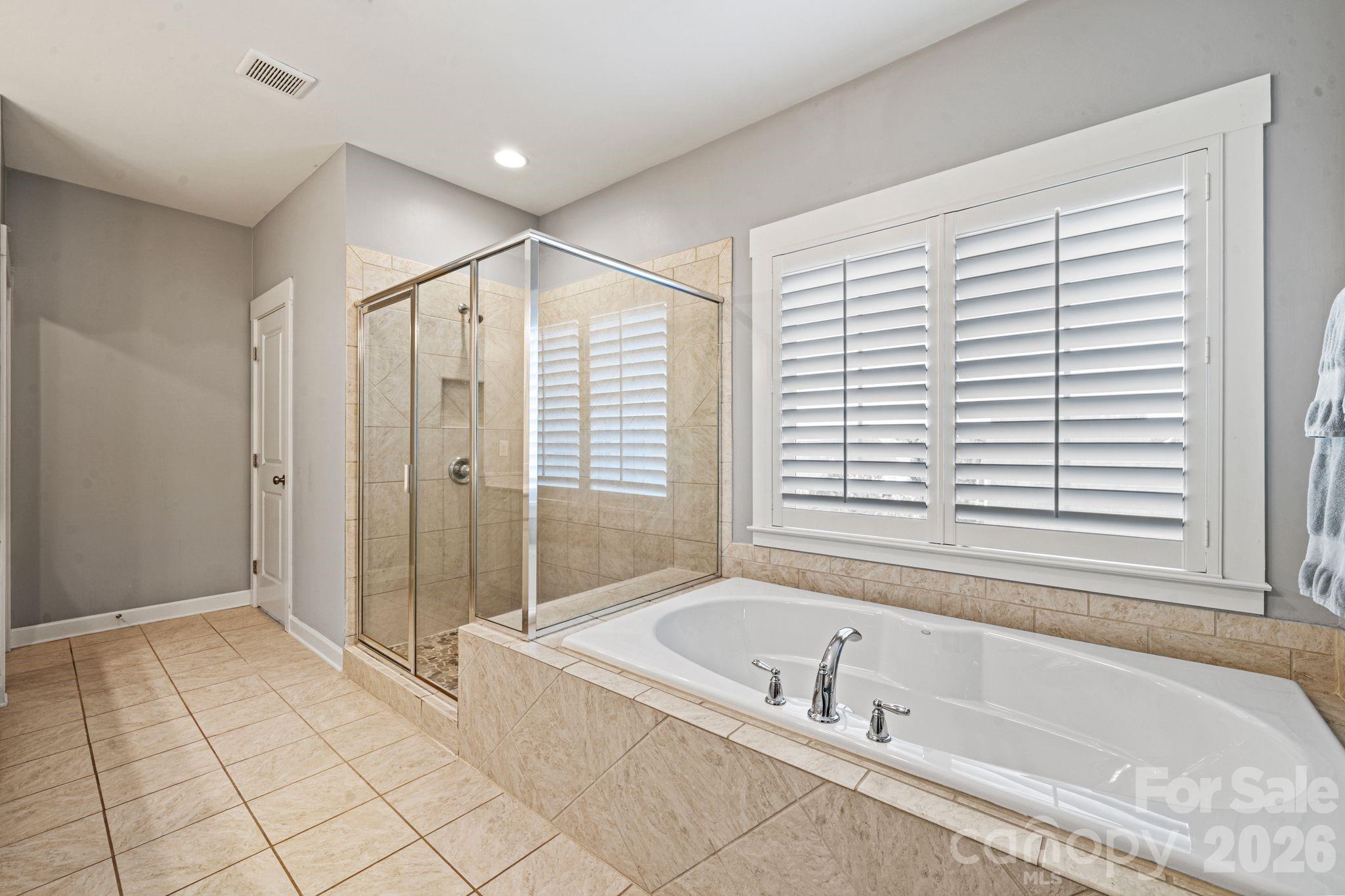 2319 Lochview Street Property Photo 35