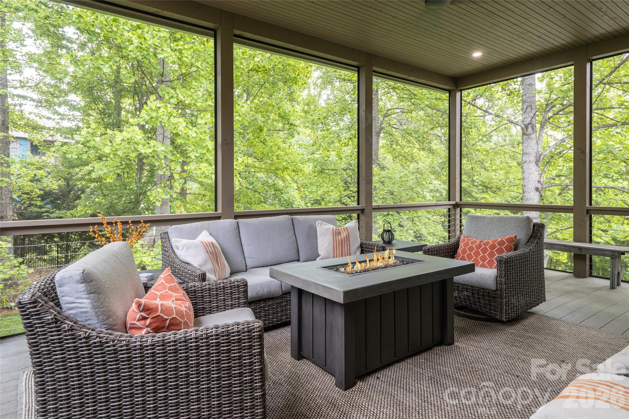 75 Ledgestone Drive Property Photo 13