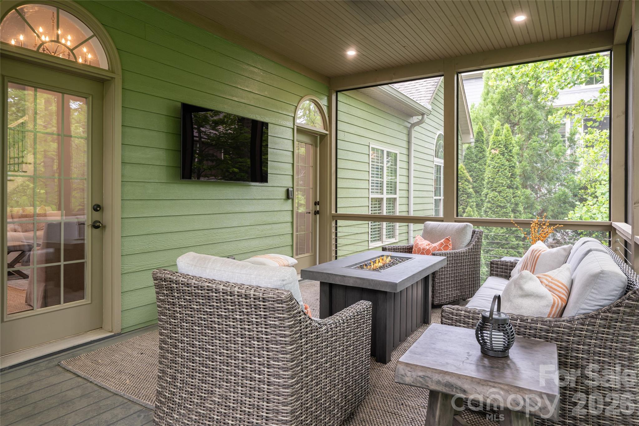 75 Ledgestone Drive Property Photo 14