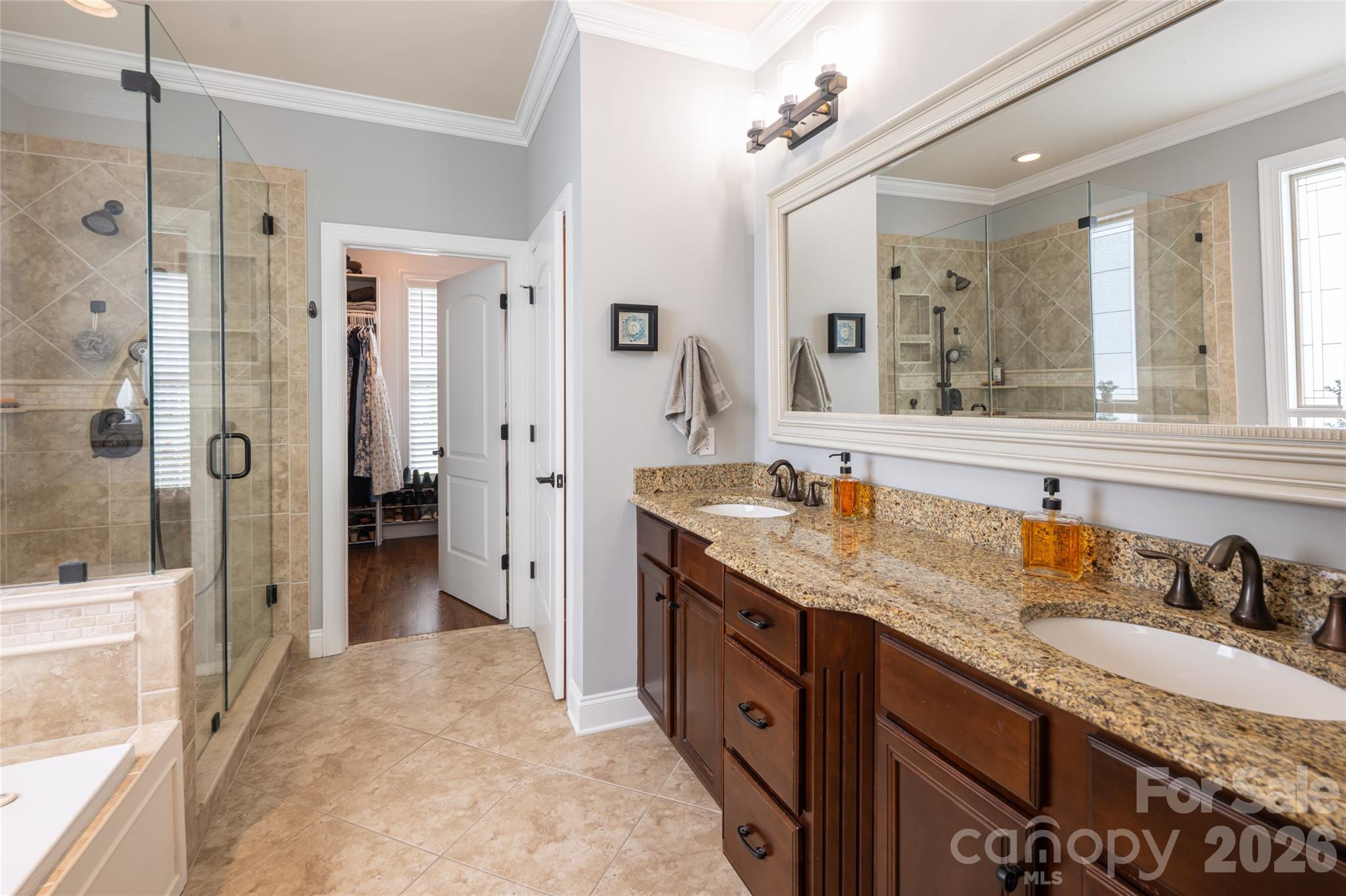 75 Ledgestone Drive Property Photo 17
