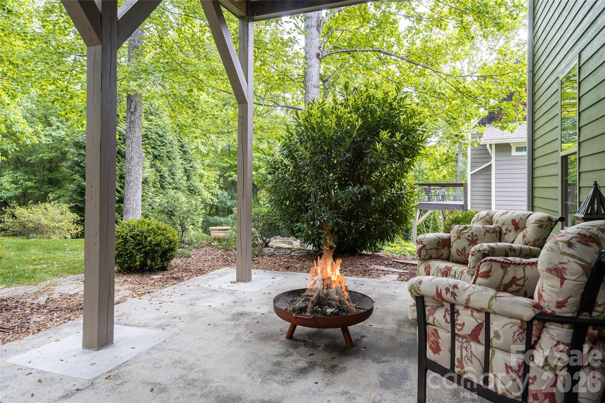 75 Ledgestone Drive Property Photo 36