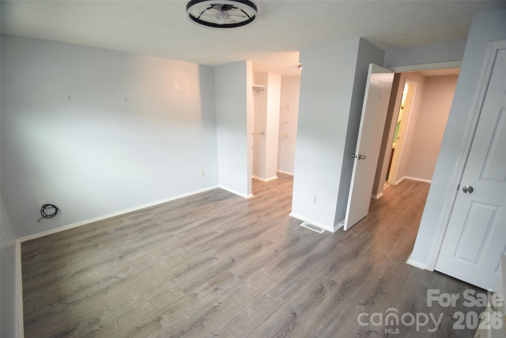 9432 Lexington Circle A Property Photo 20