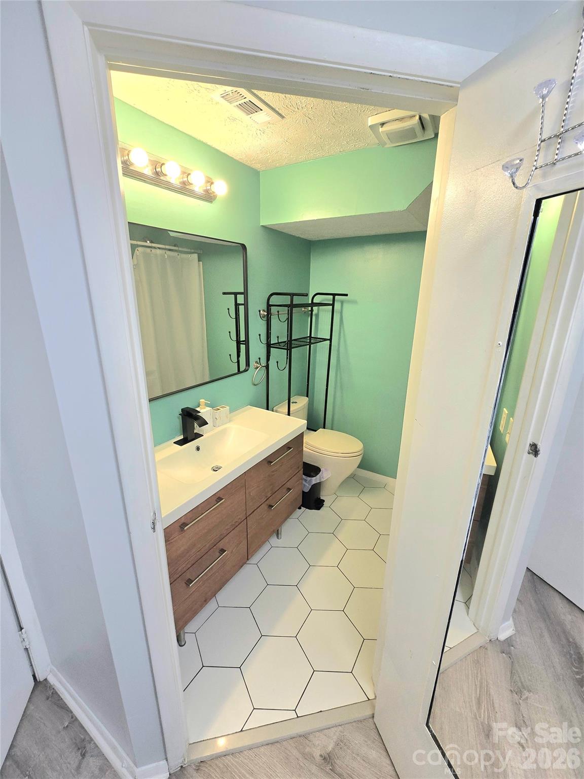 9432 Lexington Circle A Property Photo 30