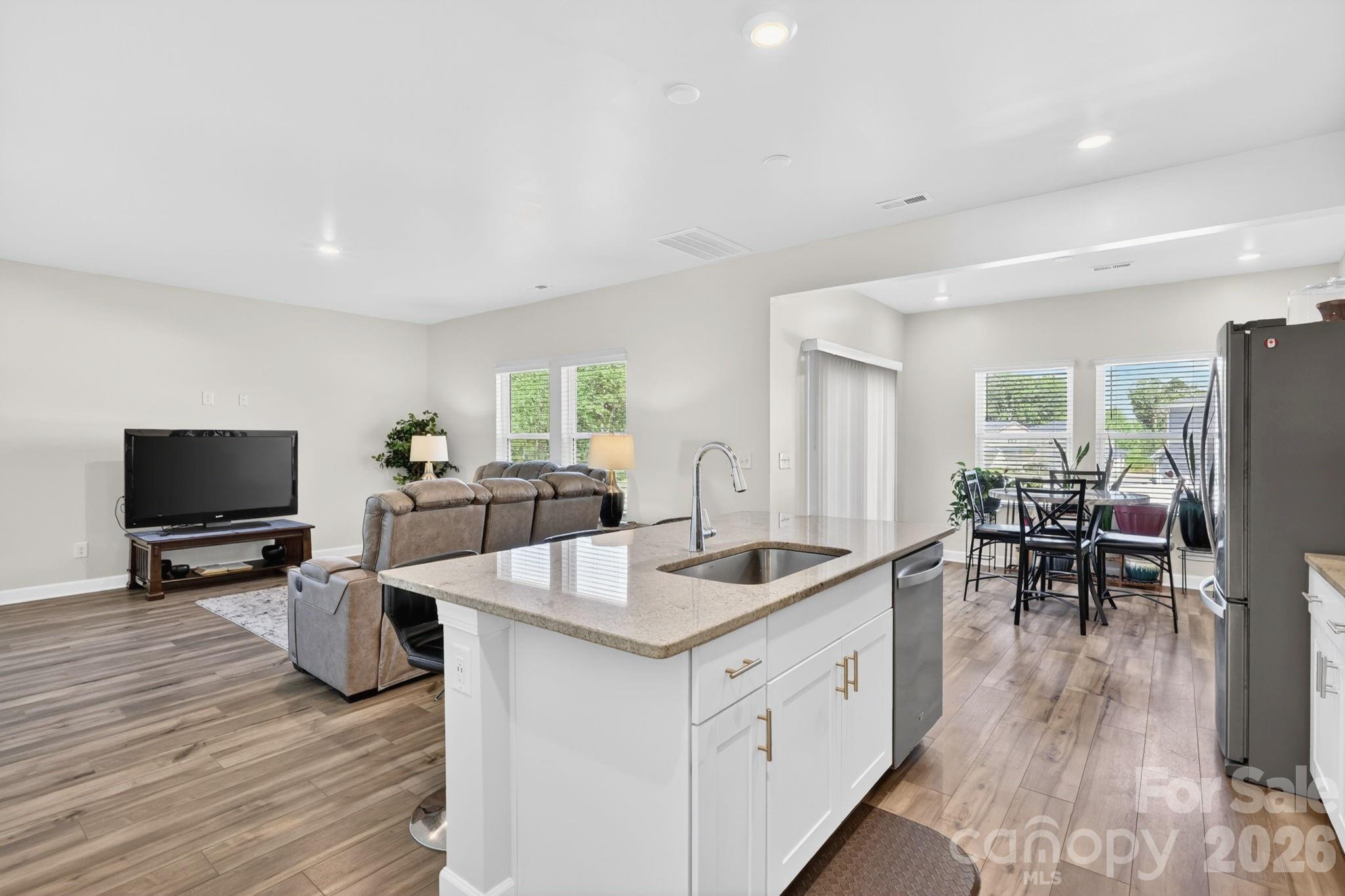 1009 Jeffery Dean Court Property Photo 10