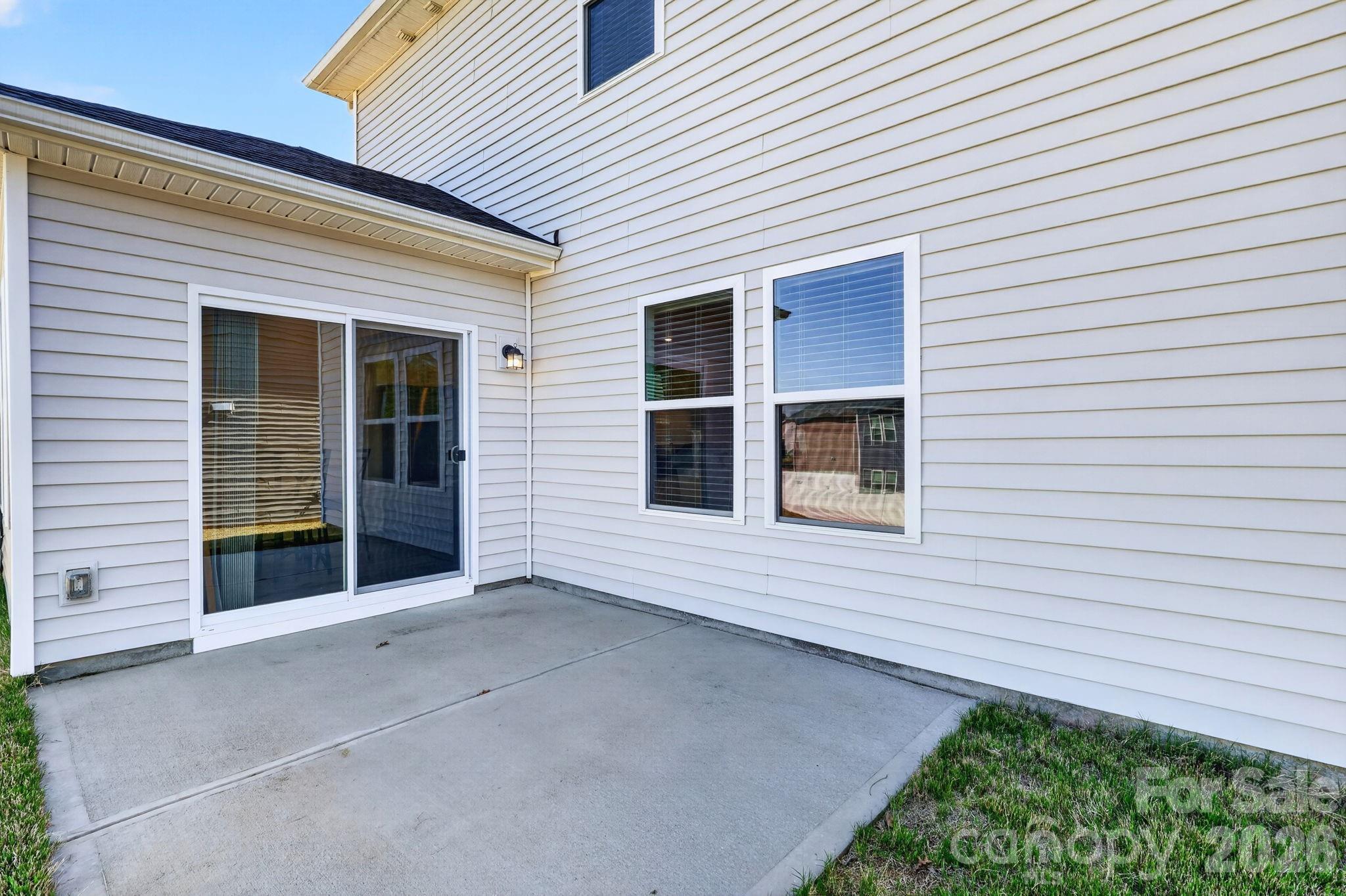 1009 Jeffery Dean Court Property Photo 27