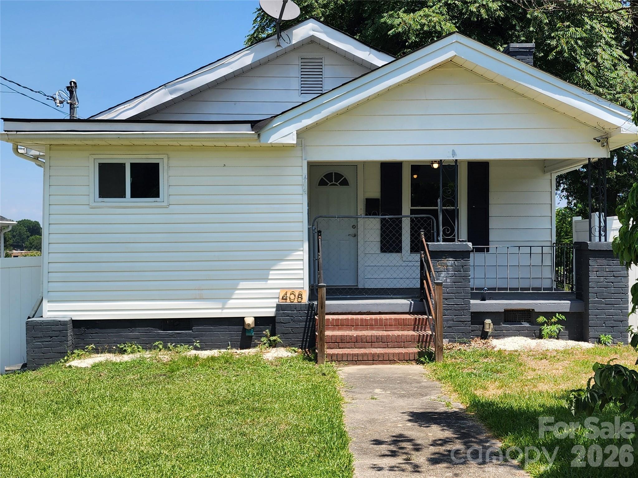 408 E Park Avenue Property Photo 1
