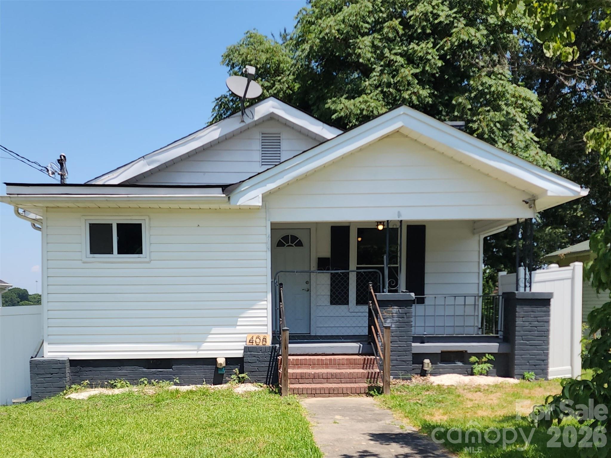 408 E Park Avenue Property Photo 35