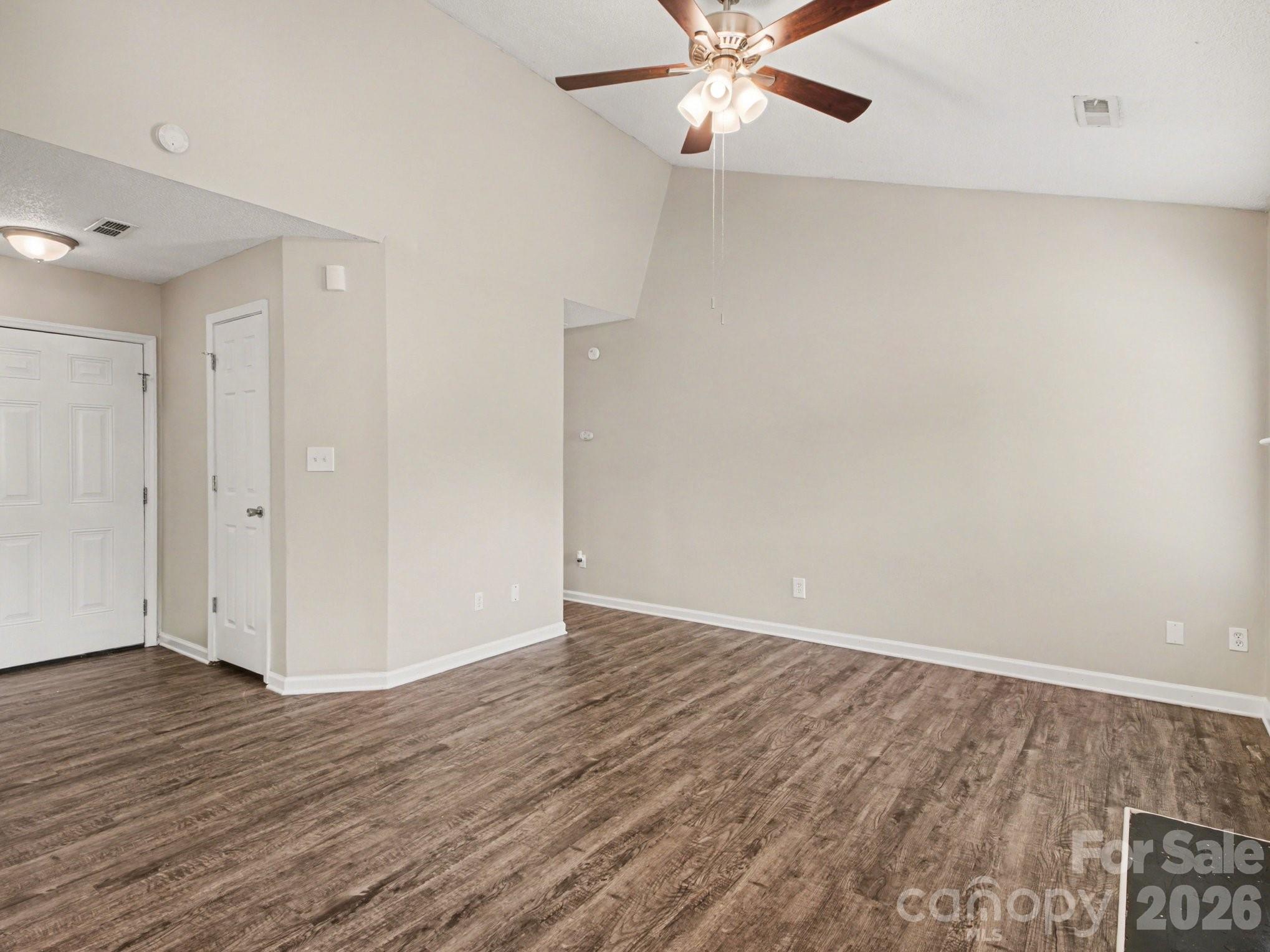 3744 Capps Hill Drive Property Photo 10