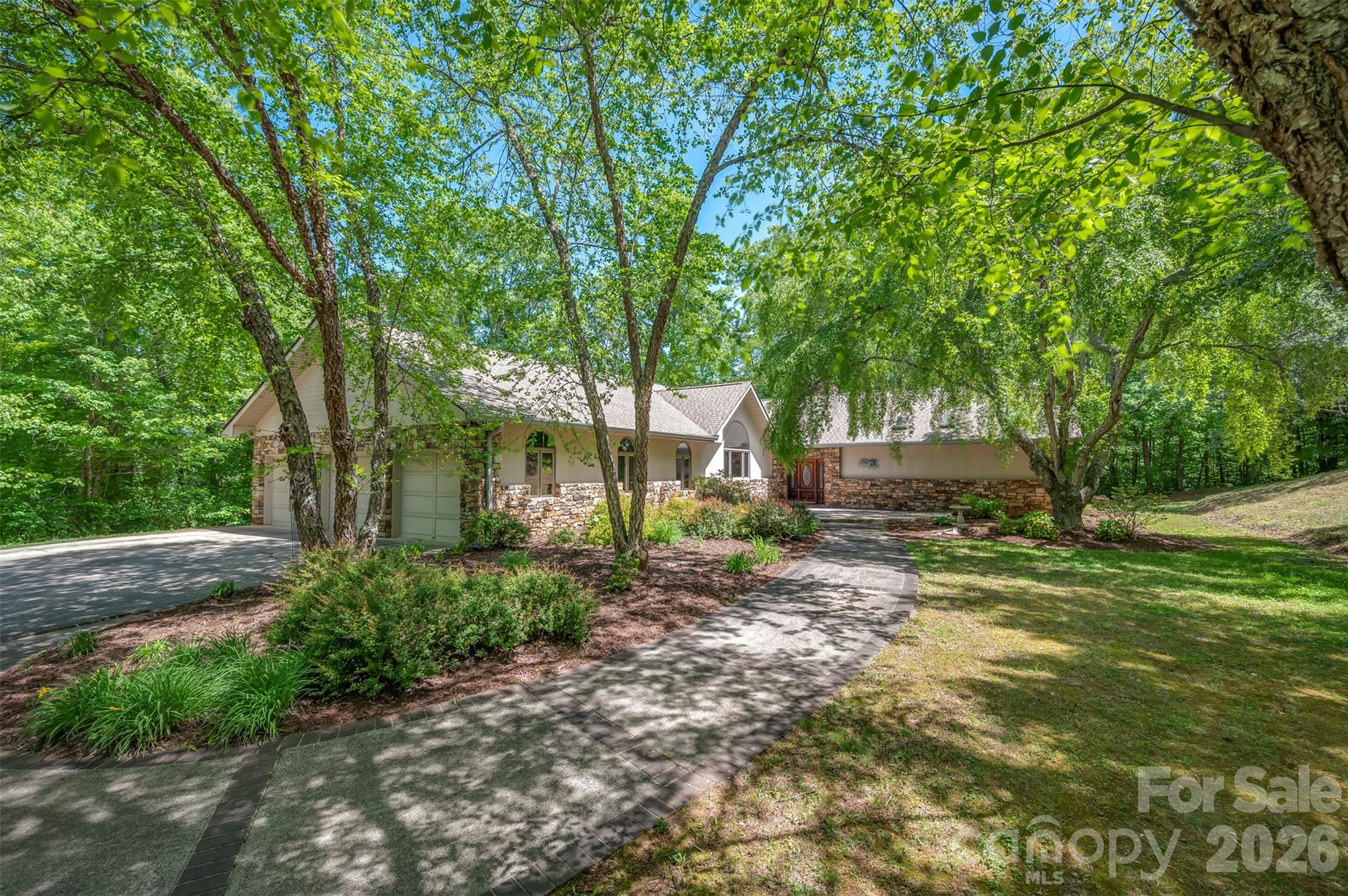 226 Big Rock Drive Property Photo 2