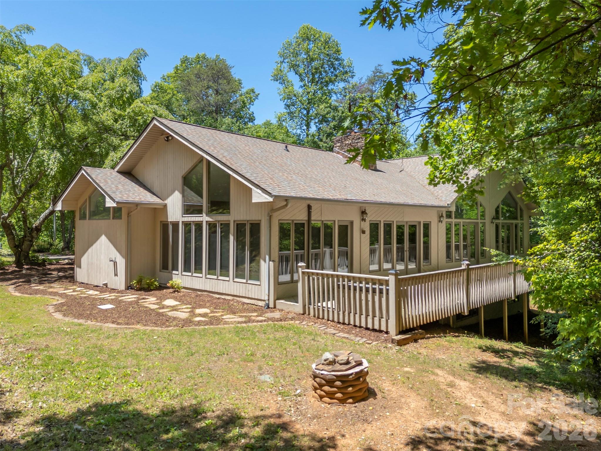 226 Big Rock Drive Property Photo 3