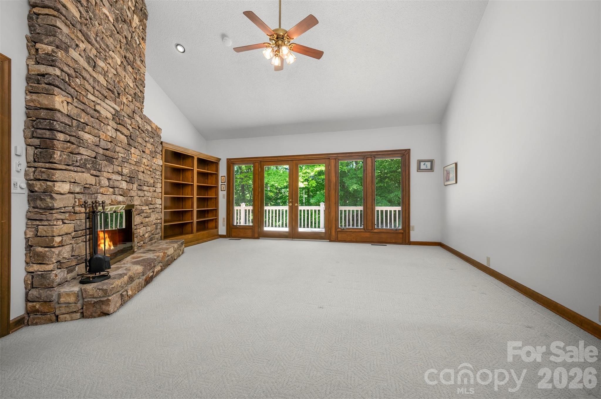 226 Big Rock Drive Property Photo 6