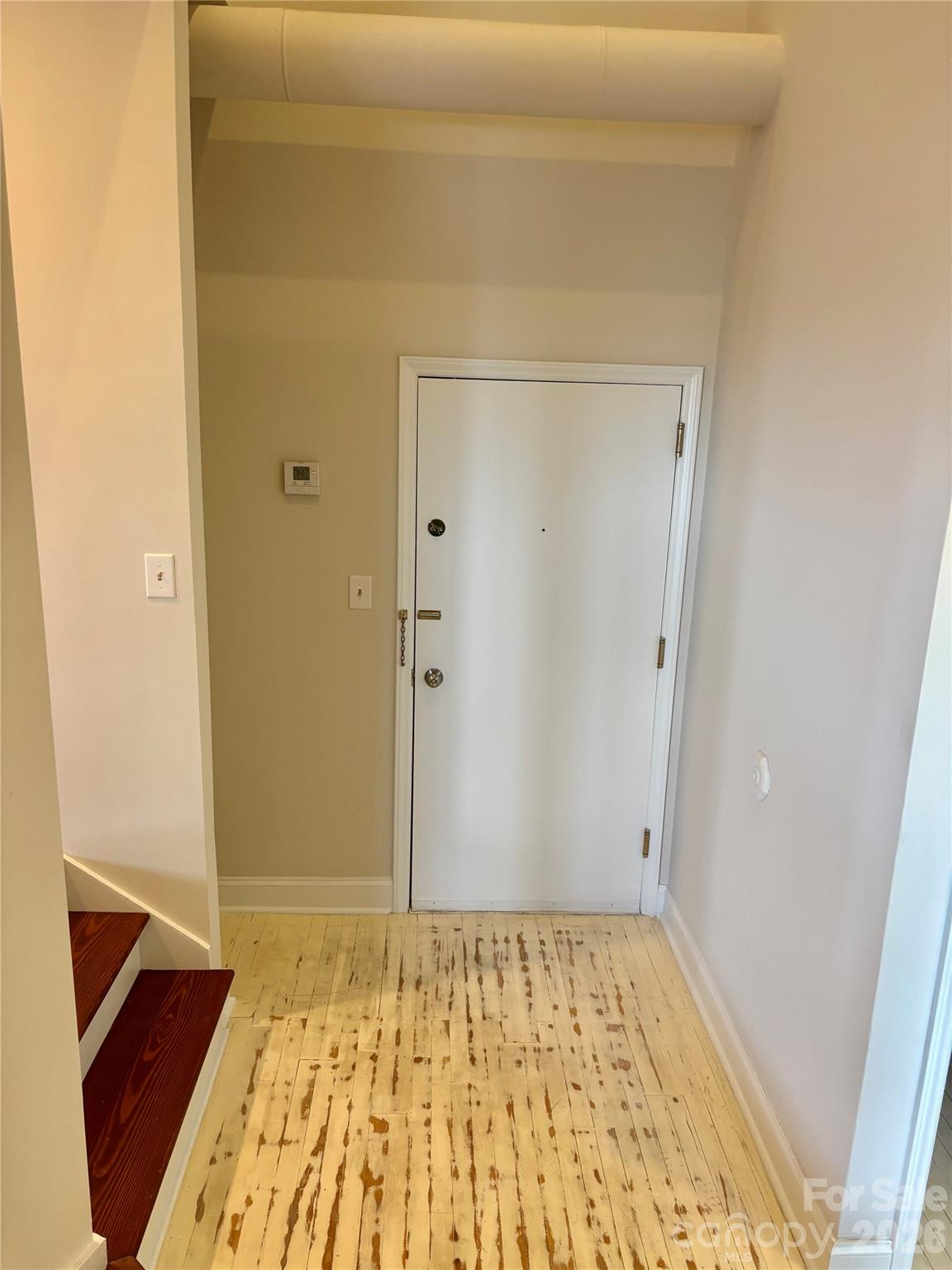 201 S Washington Street Property Photo 3